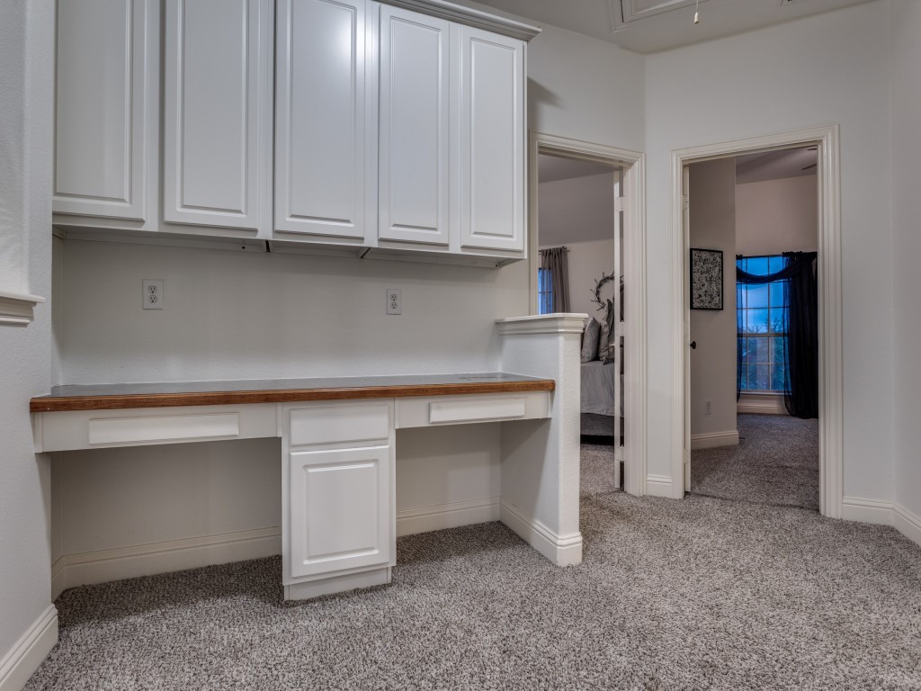 1613 Skyline Drive