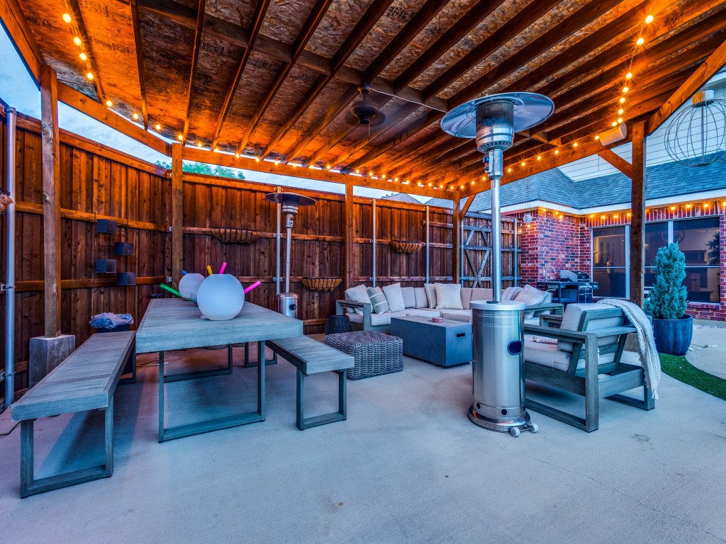 1613 Skyline Drive