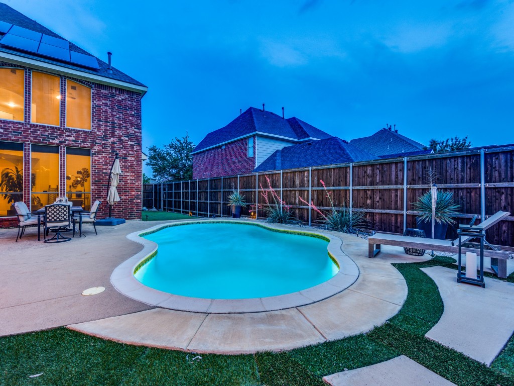 1613 Skyline Drive