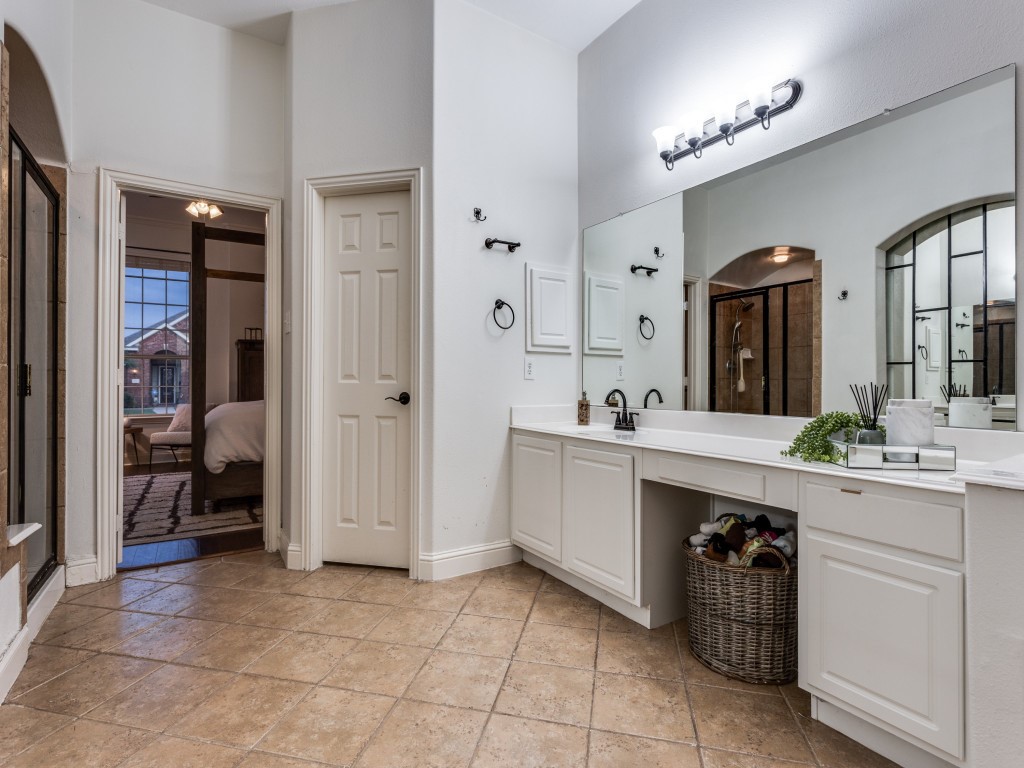 1613 Skyline Drive