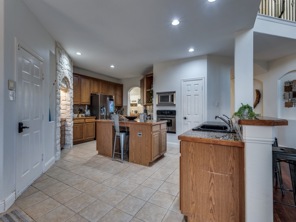 1613 Skyline Drive