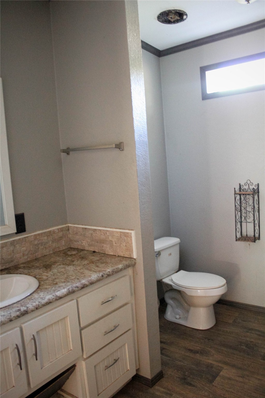 10074 Giraffe Road