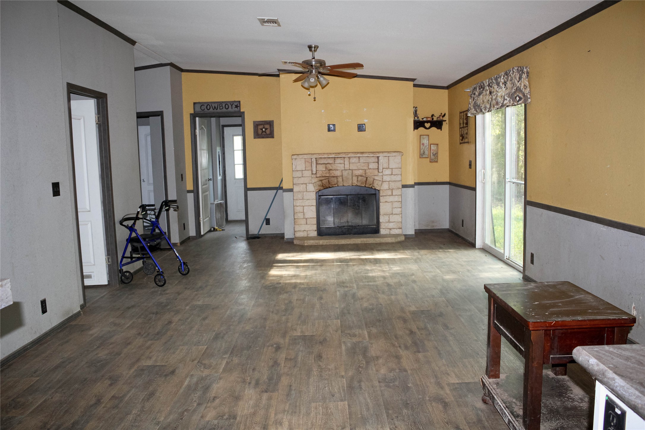 10074 Giraffe Road