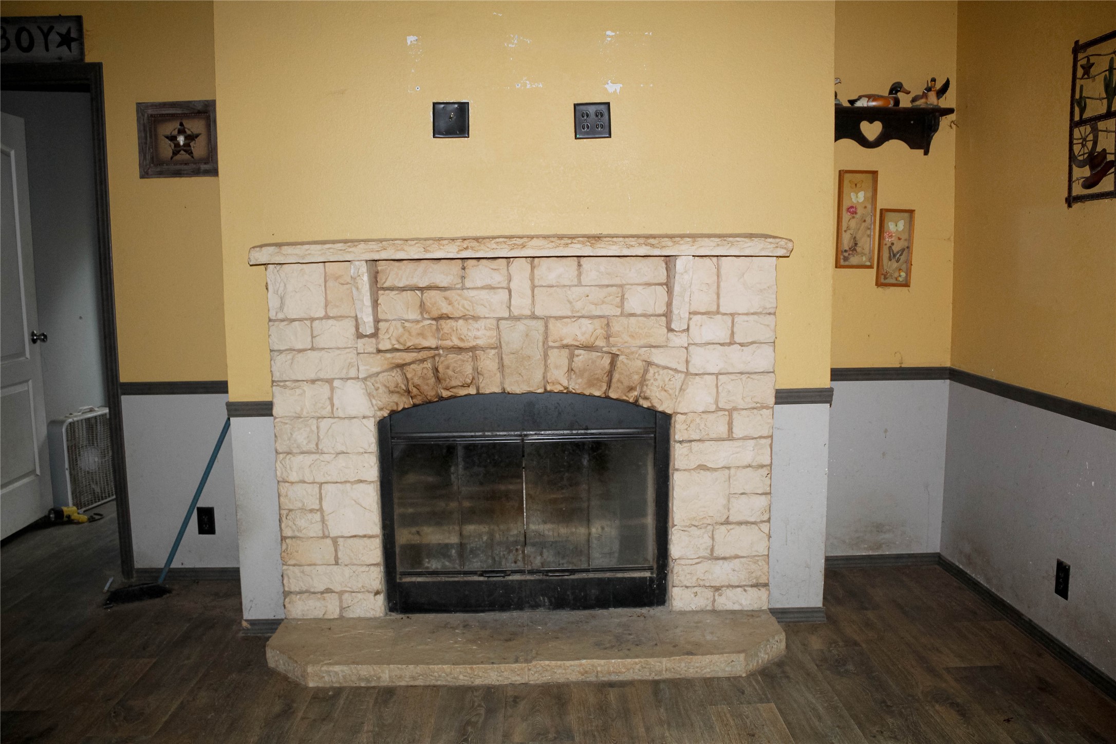 10074 Giraffe Road