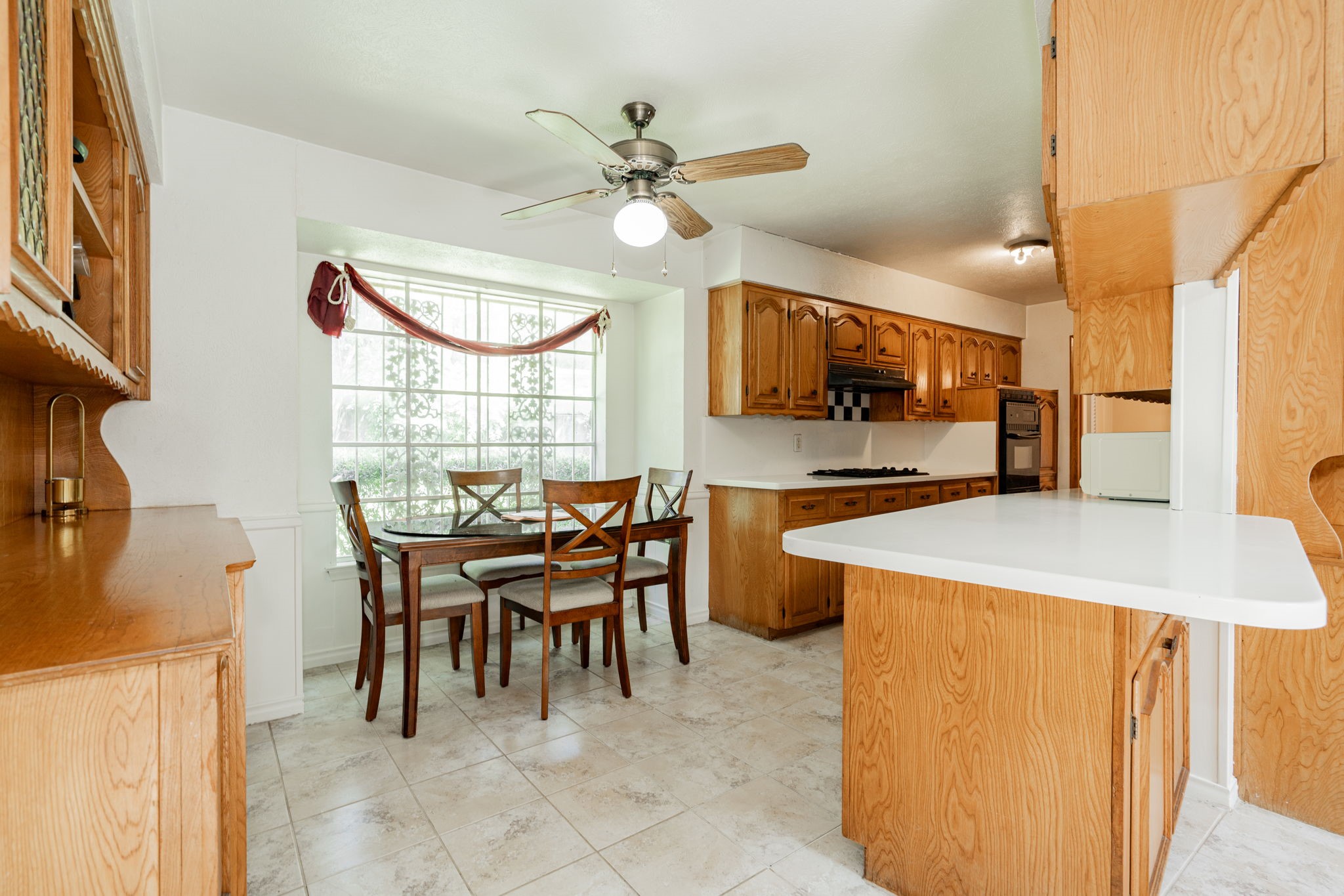 437 Glen Oaks Circle