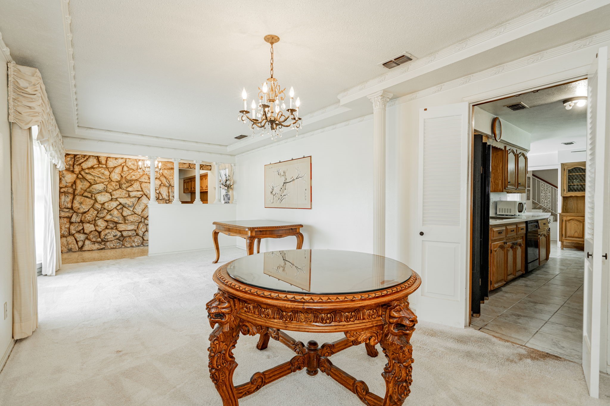437 Glen Oaks Circle