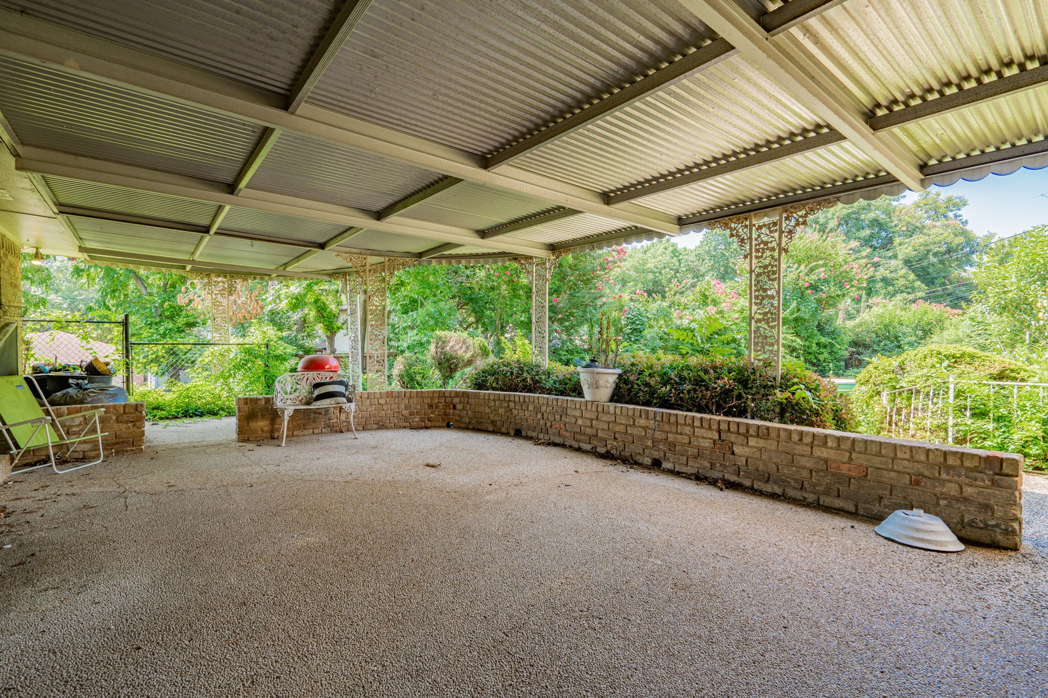 437 Glen Oaks Circle