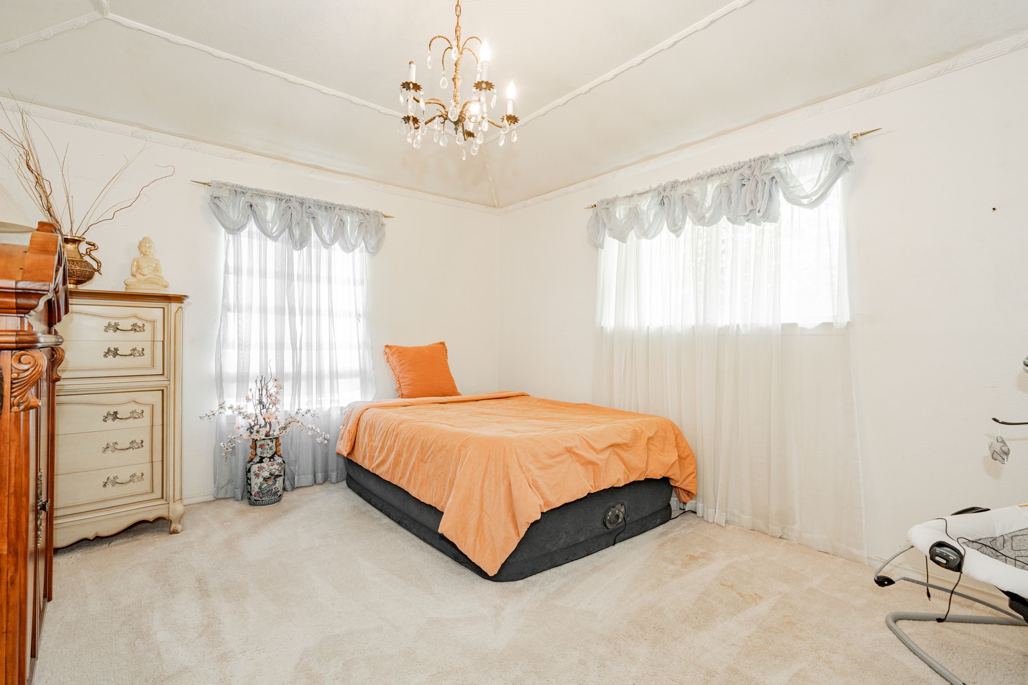 437 Glen Oaks Circle