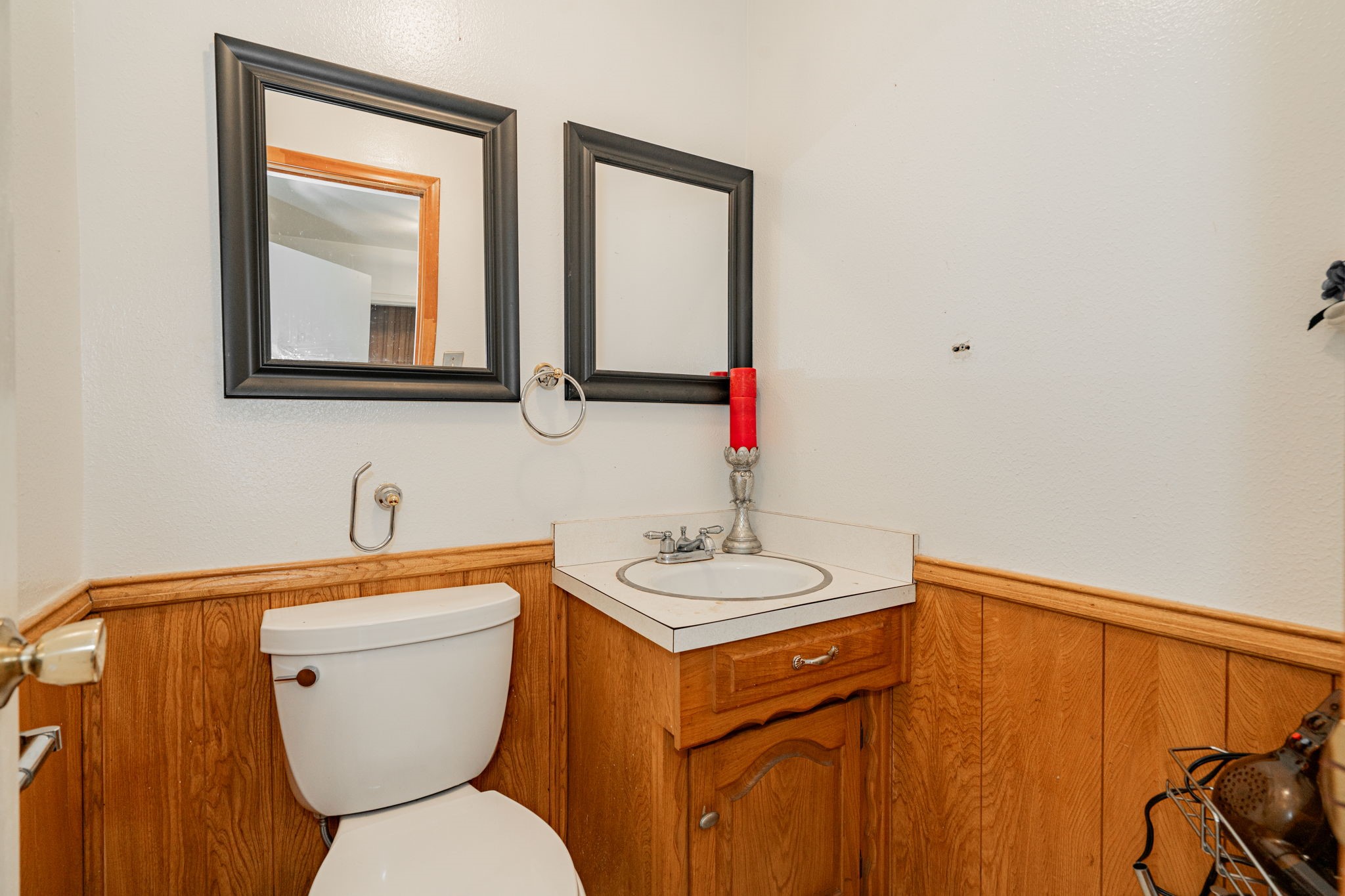 437 Glen Oaks Circle