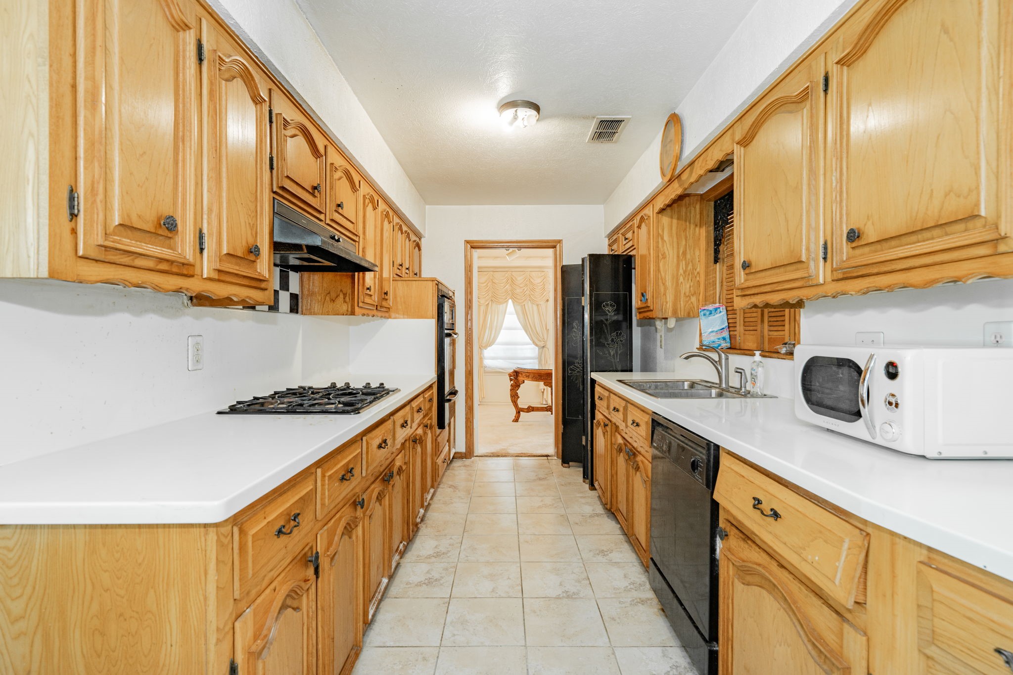 437 Glen Oaks Circle