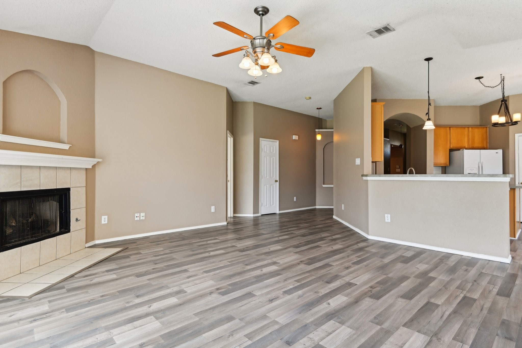 4604 Barnhill Lane