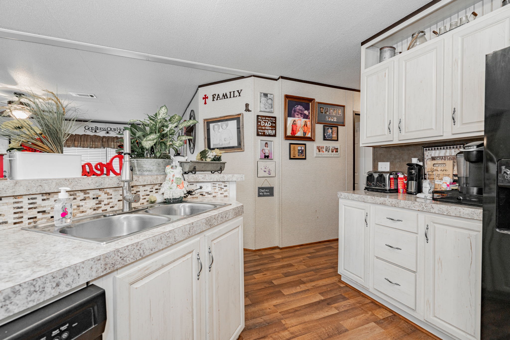 8512 Woodruff Circle