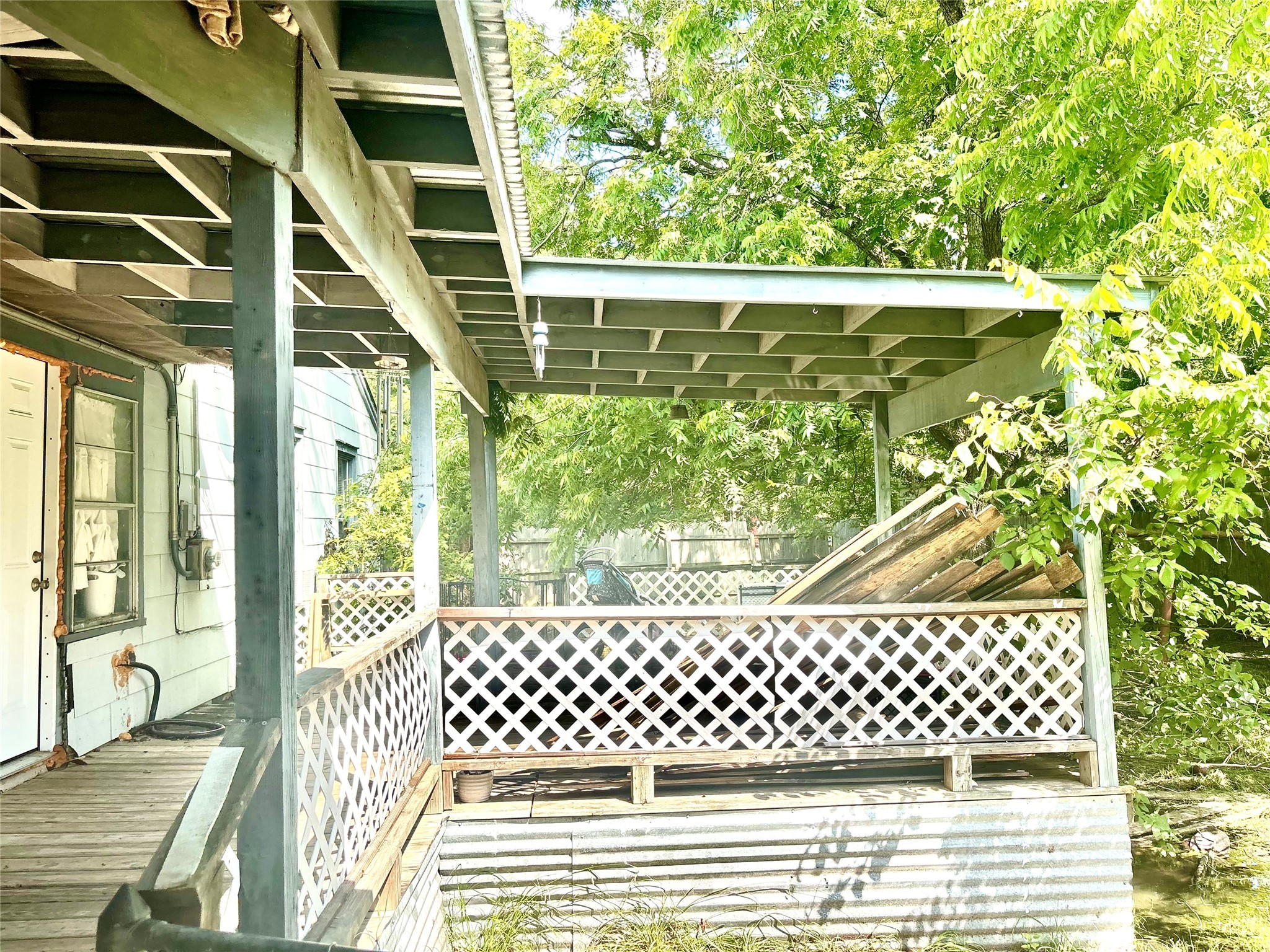 1102 Pecan Dr
