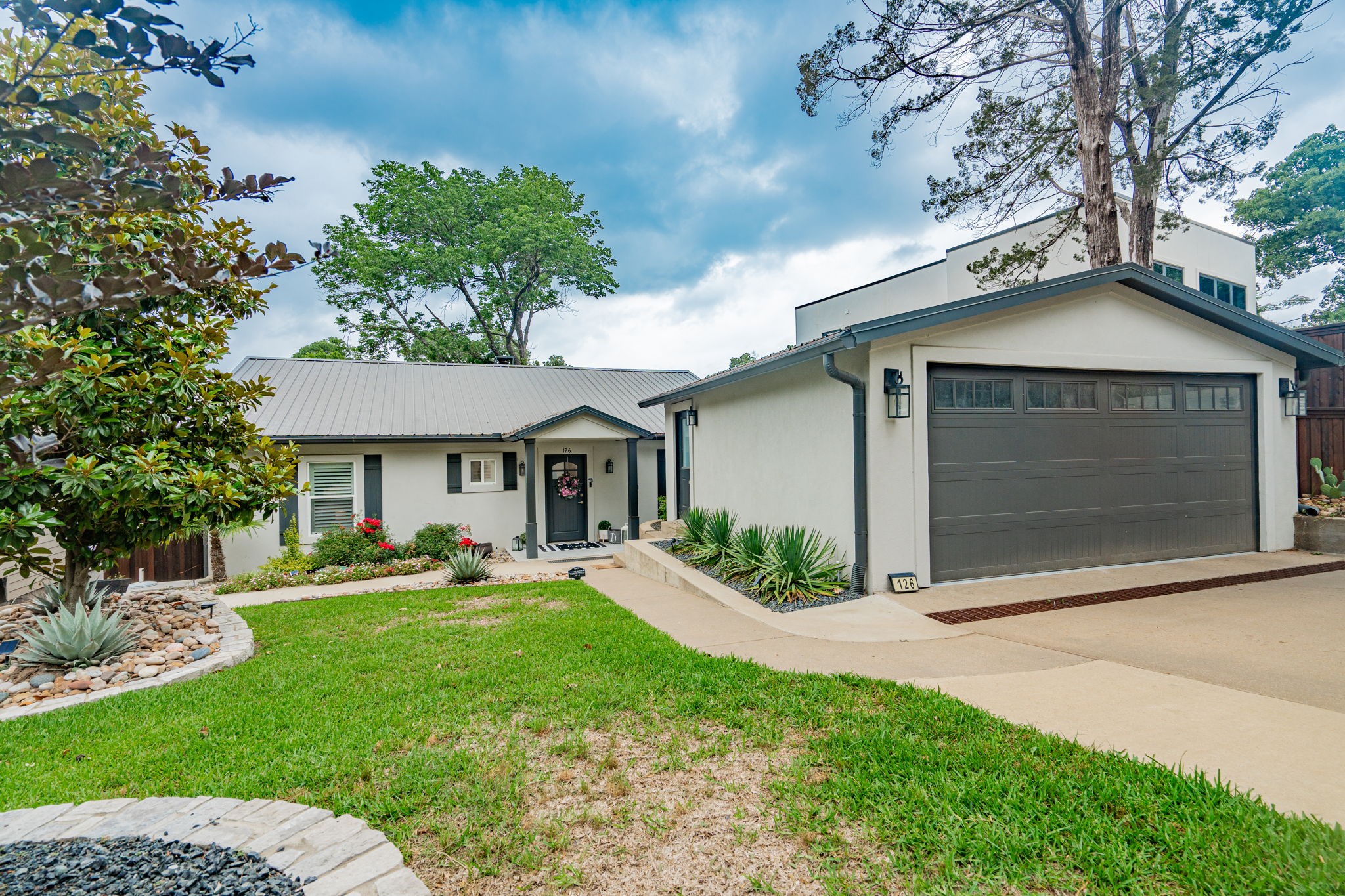 126 Lowe Drive