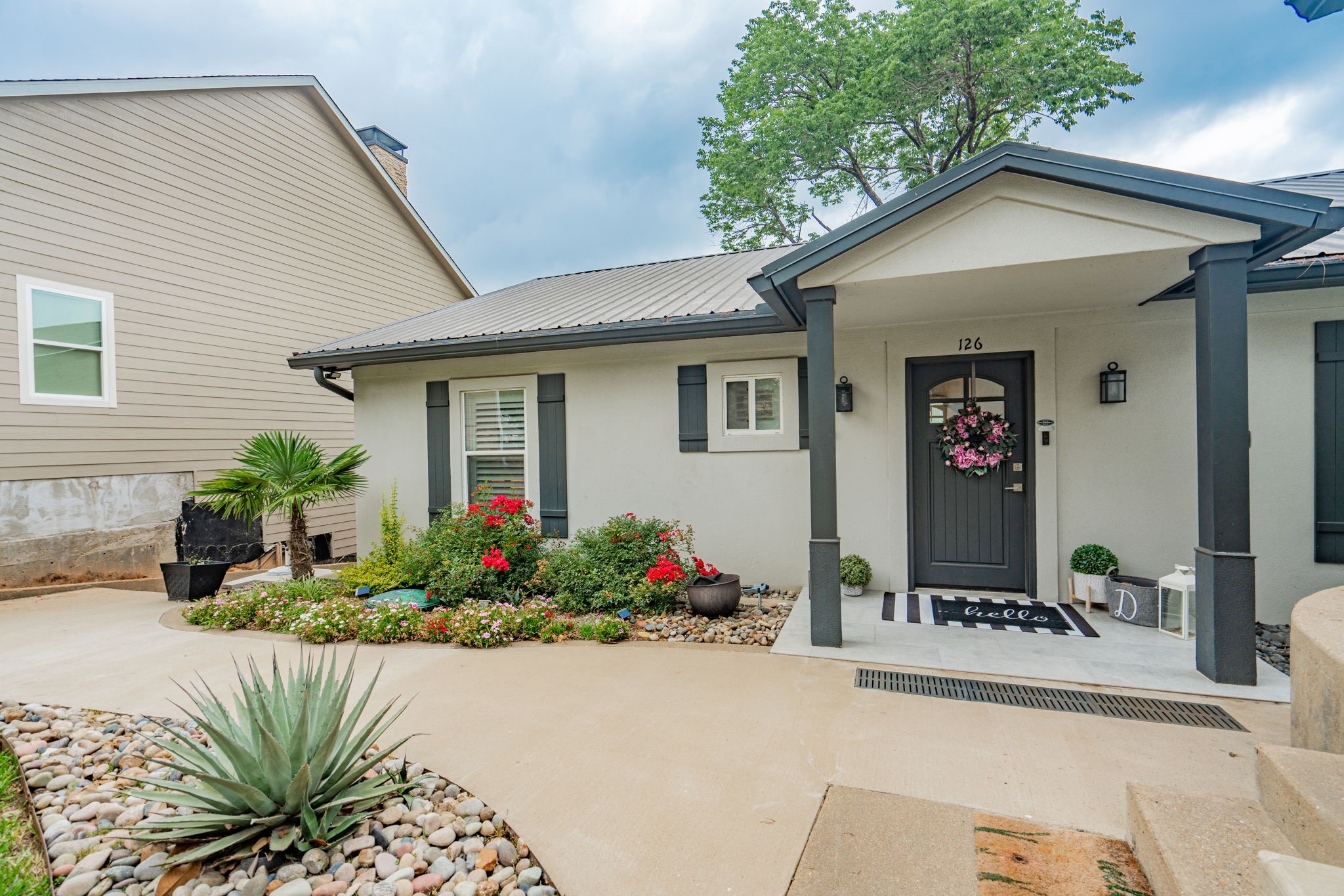 126 Lowe Drive