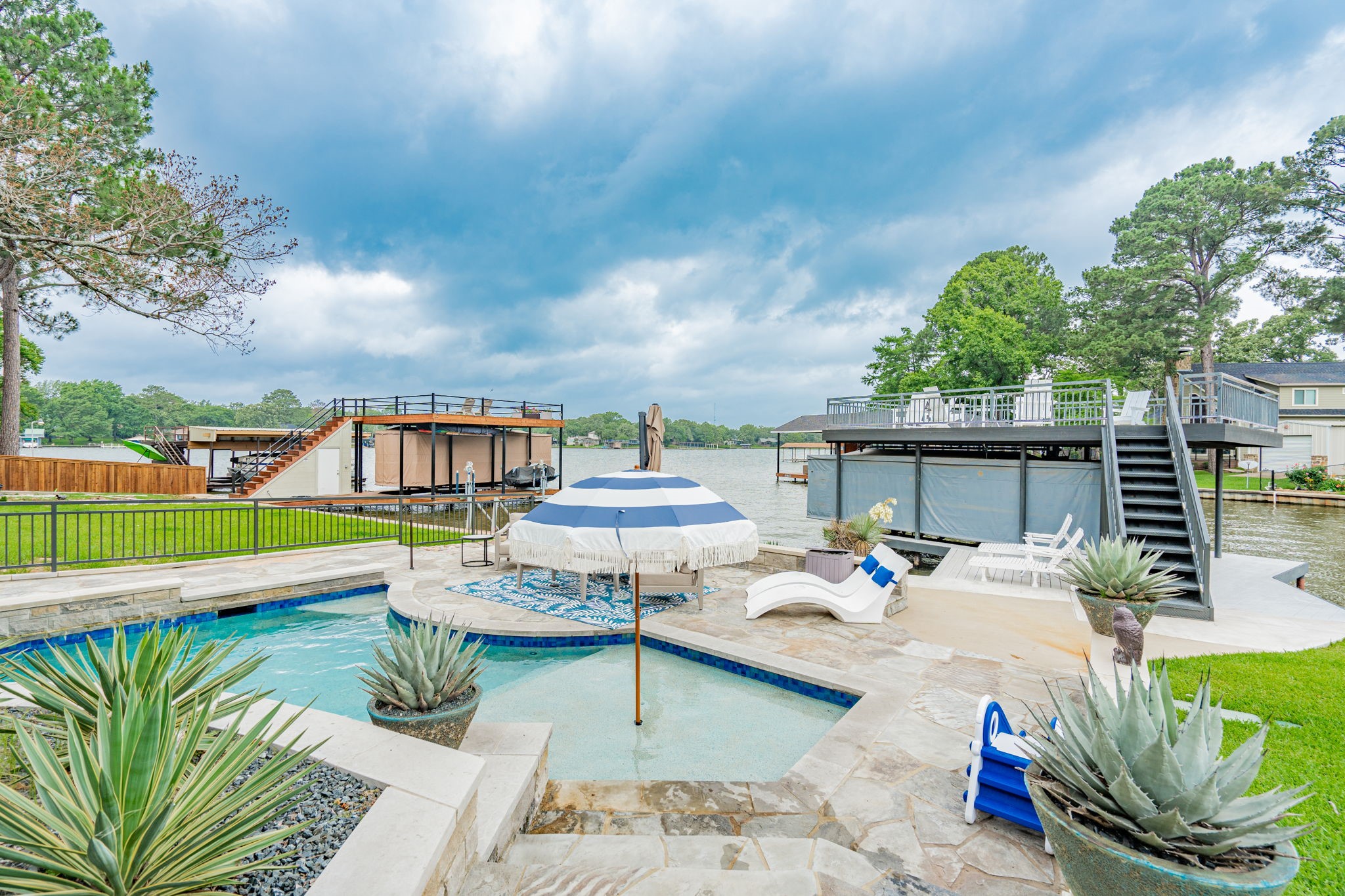 126 Lowe Drive