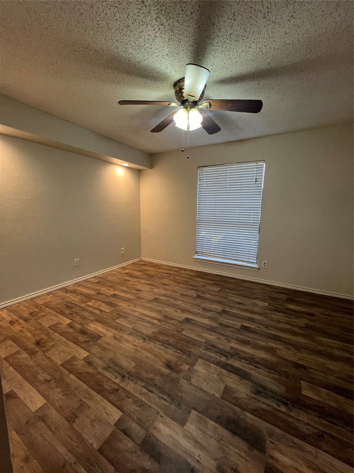 1513 E Interstate 30 128