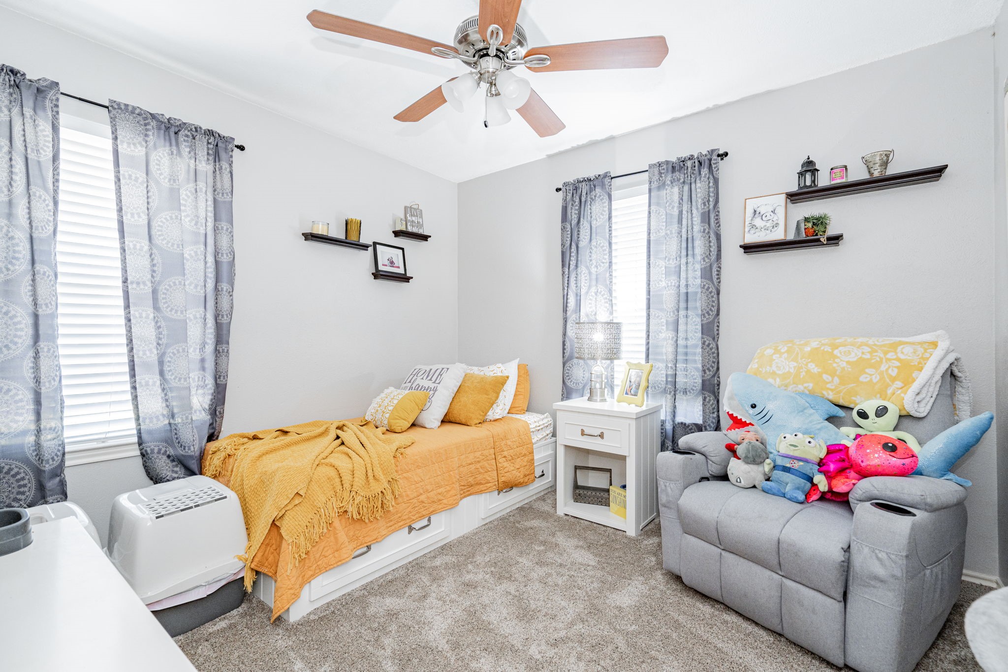 807 Stedham