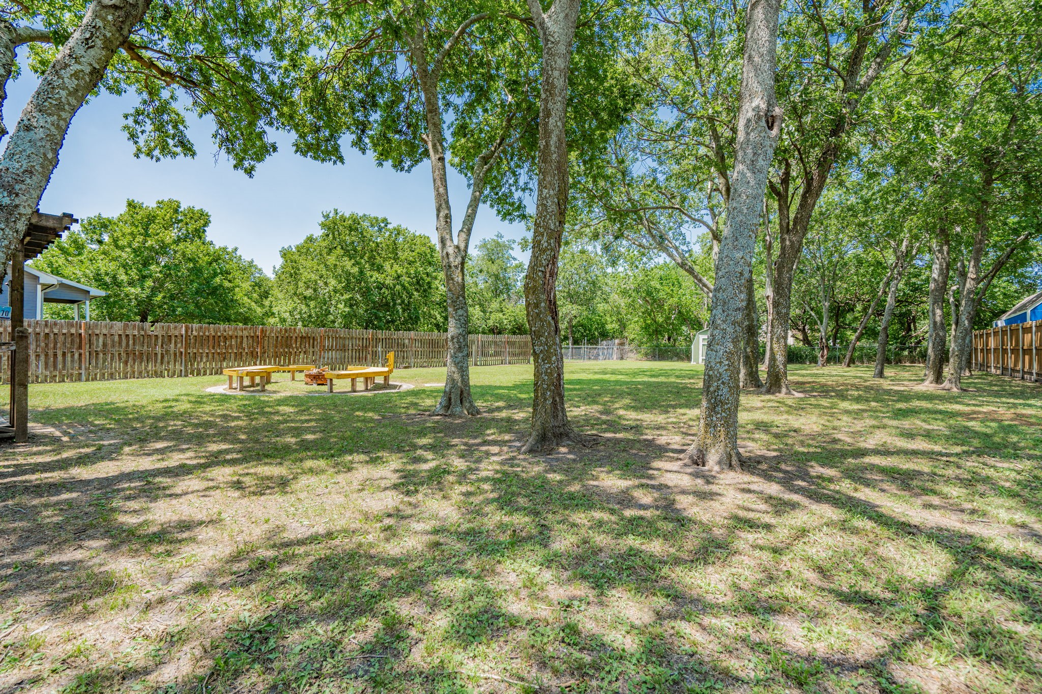 807 Stedham