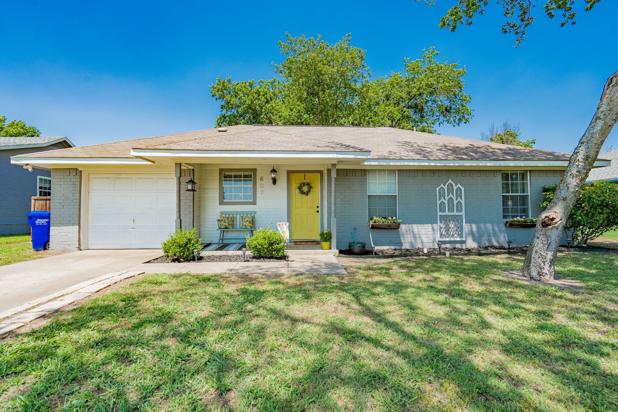 807 Stedham