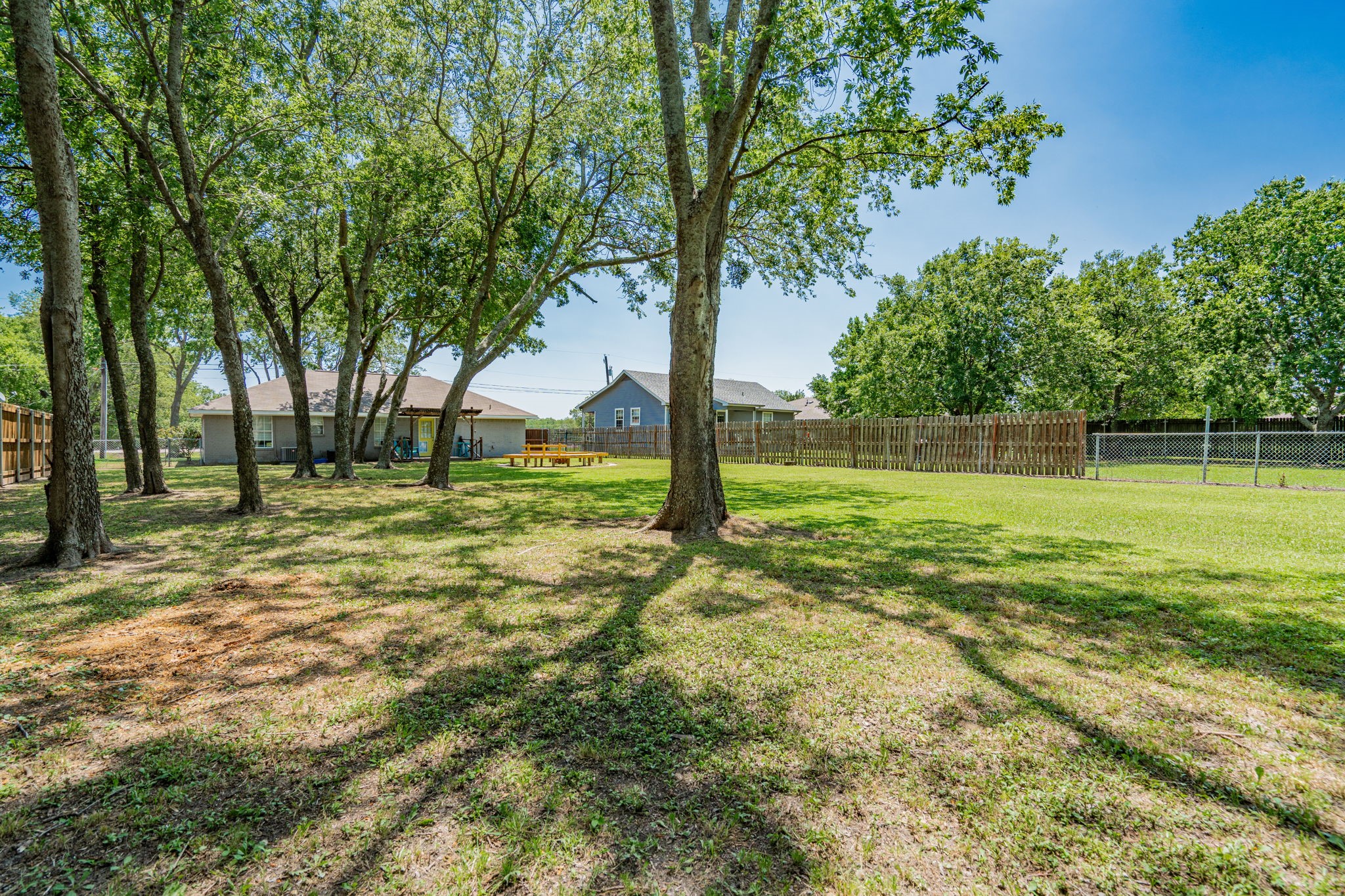 807 Stedham