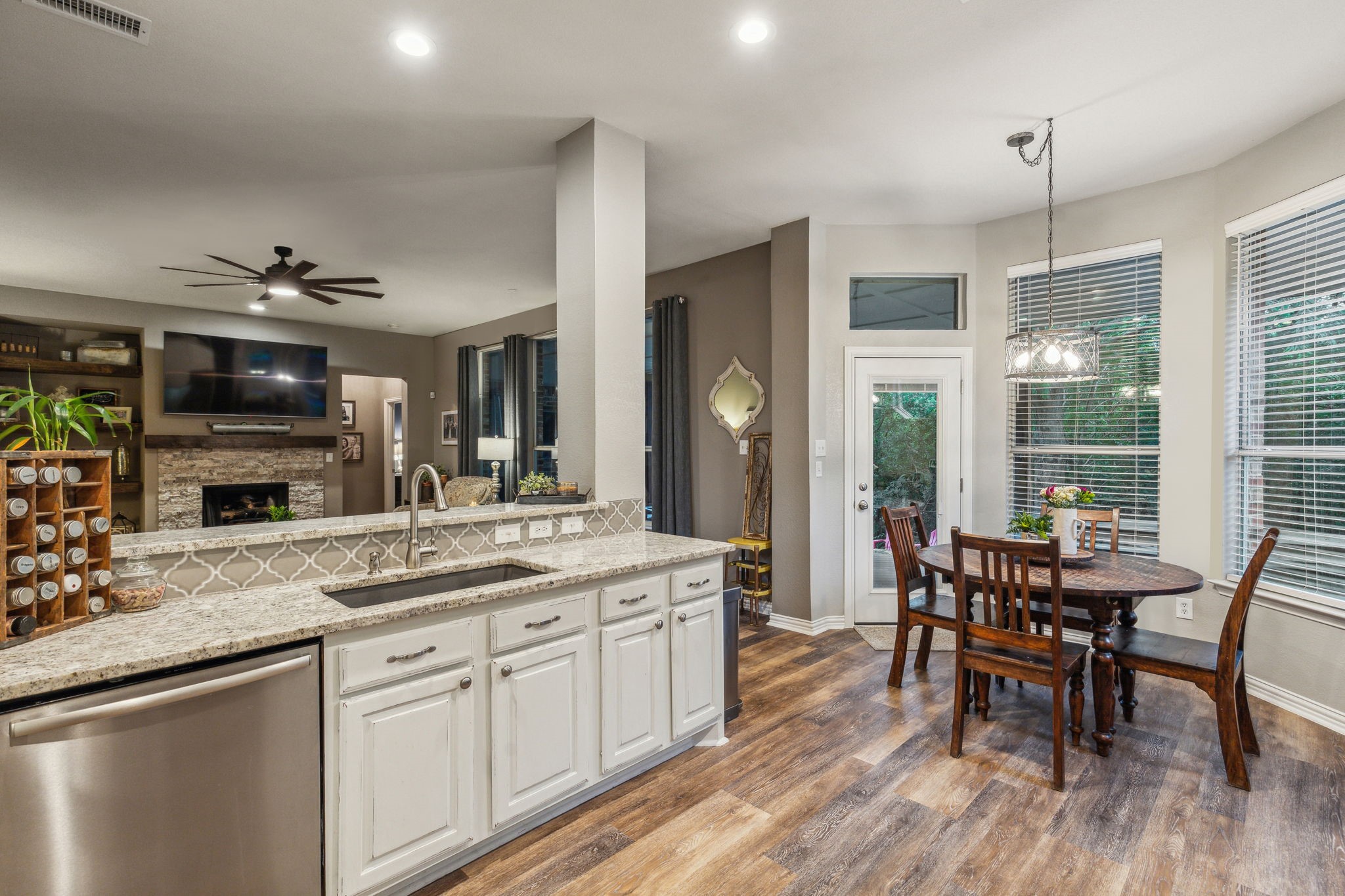2005 Lake Forest Drive