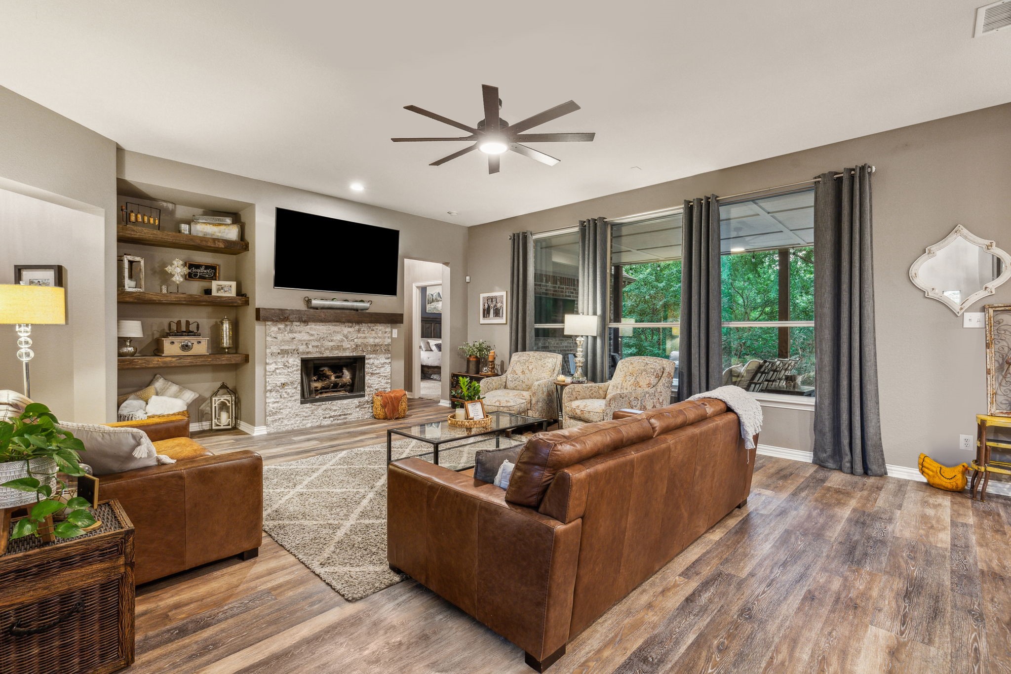 2005 Lake Forest Drive