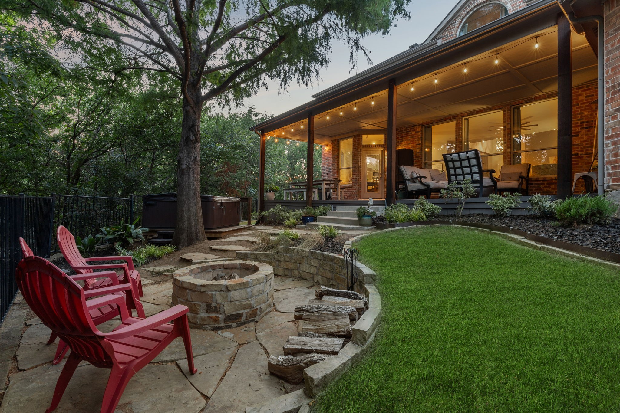 2005 Lake Forest Drive