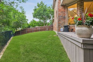 2005 Lake Forest Drive