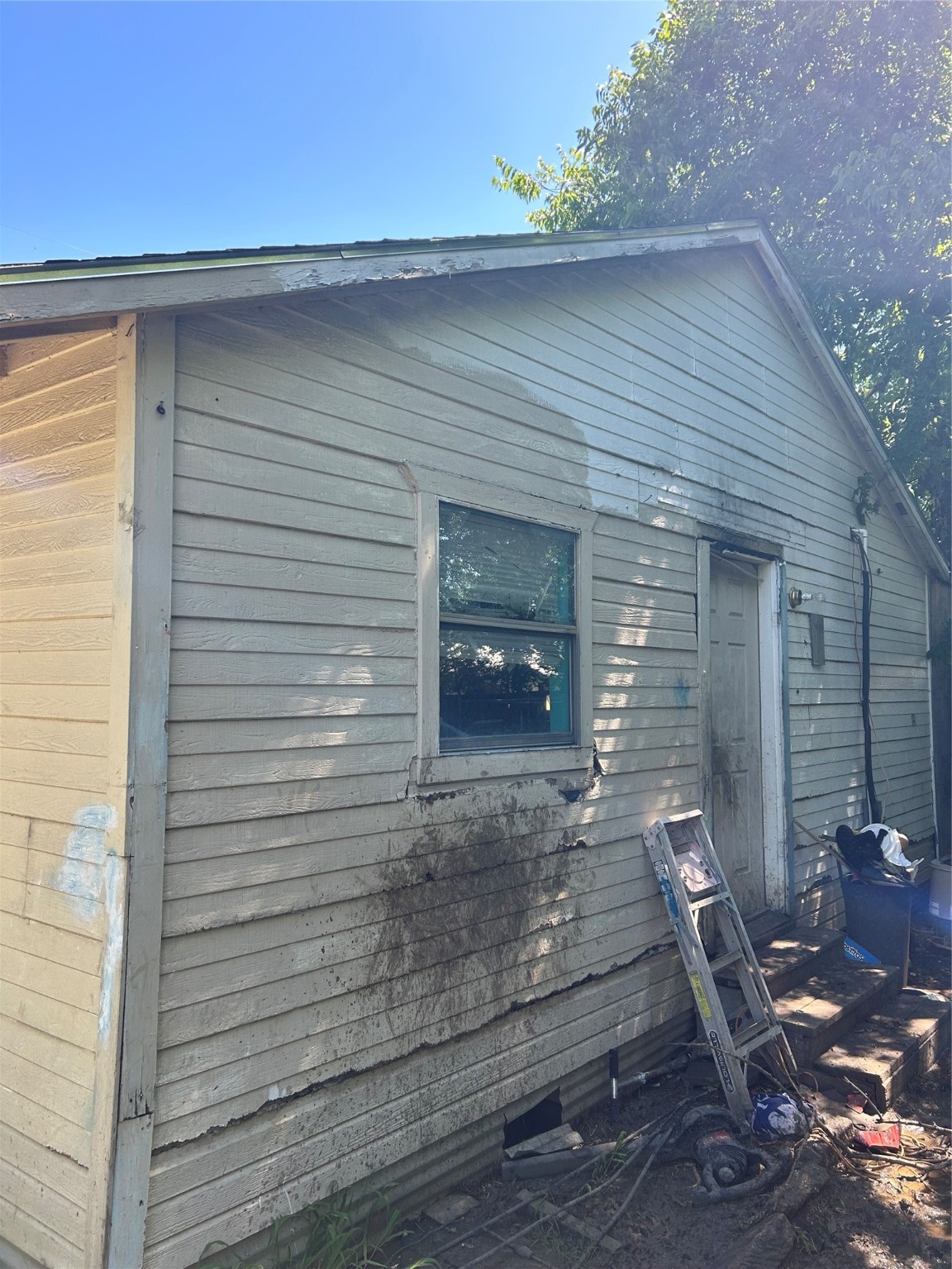 706 Gerrish Street