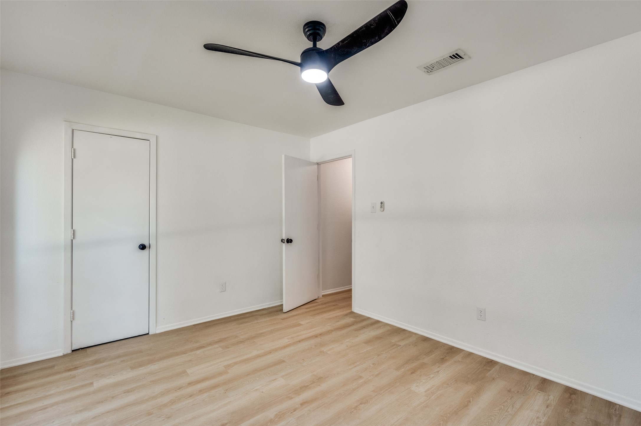 7213 Edinburg Drive