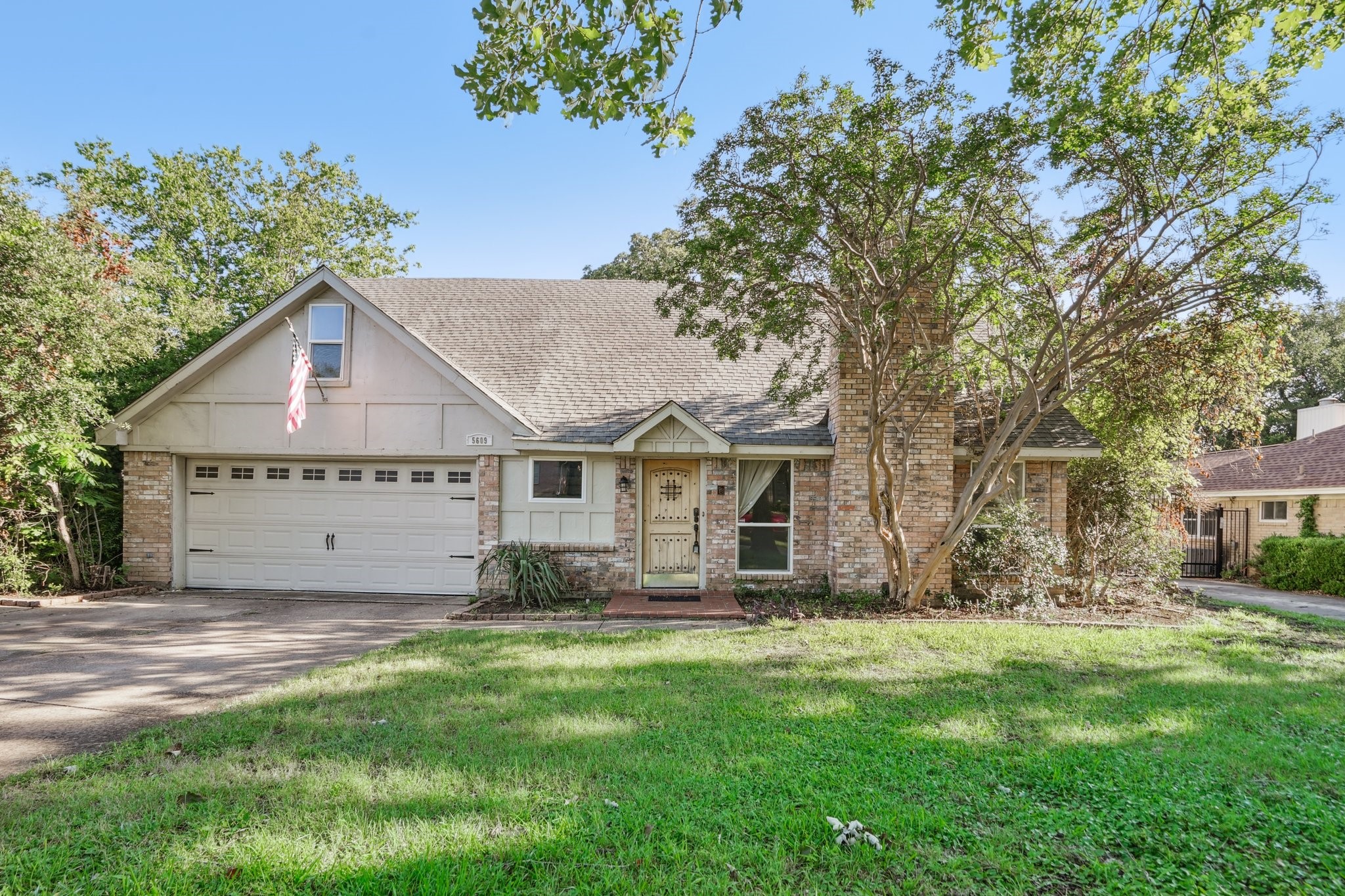 5609 Oak Brook Road