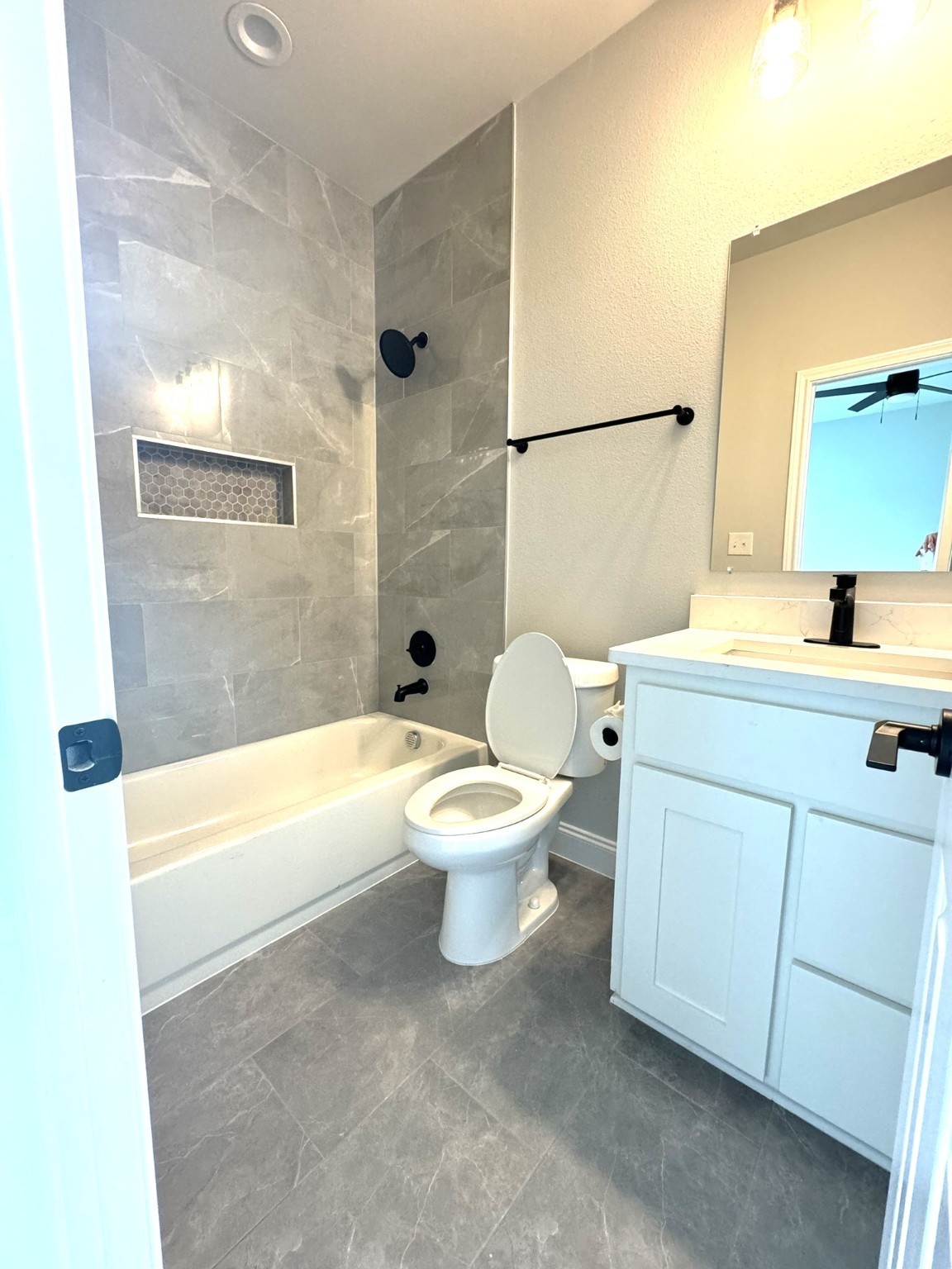 27 Private Road 1262