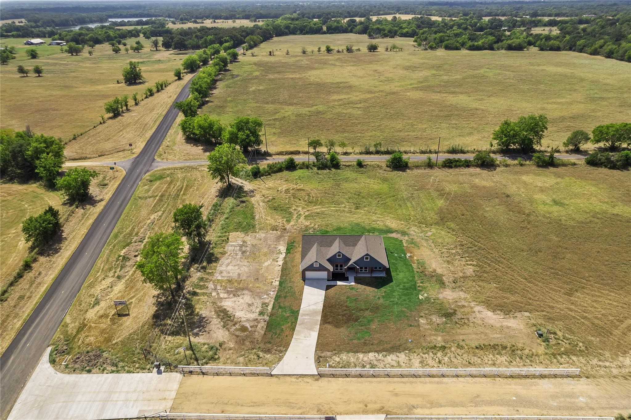 27 Private Road 1262