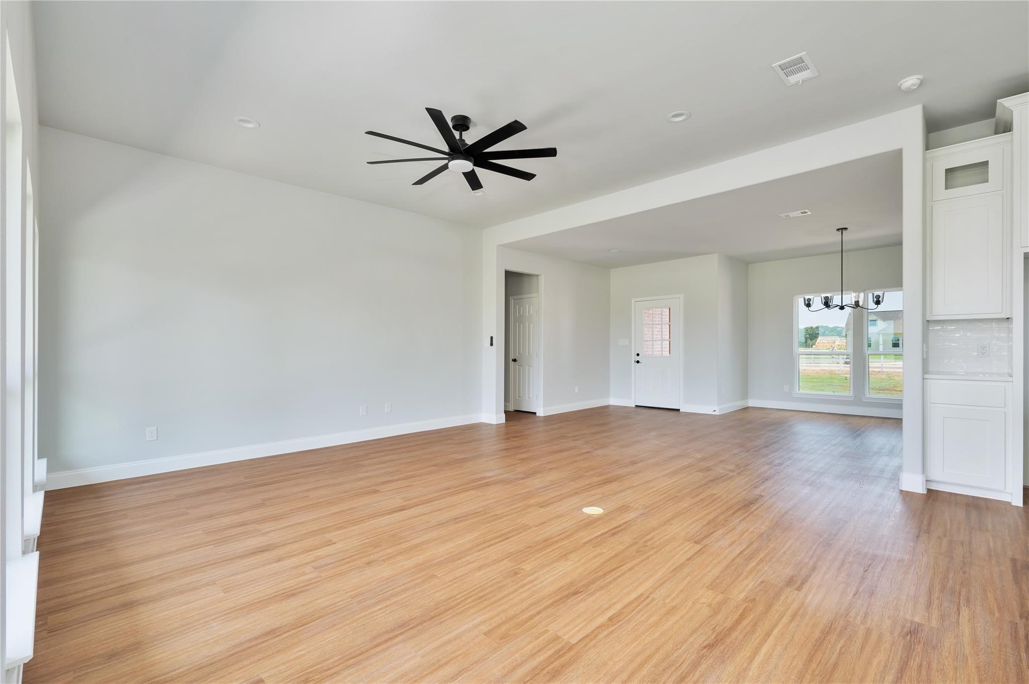 27 Private Road 1262