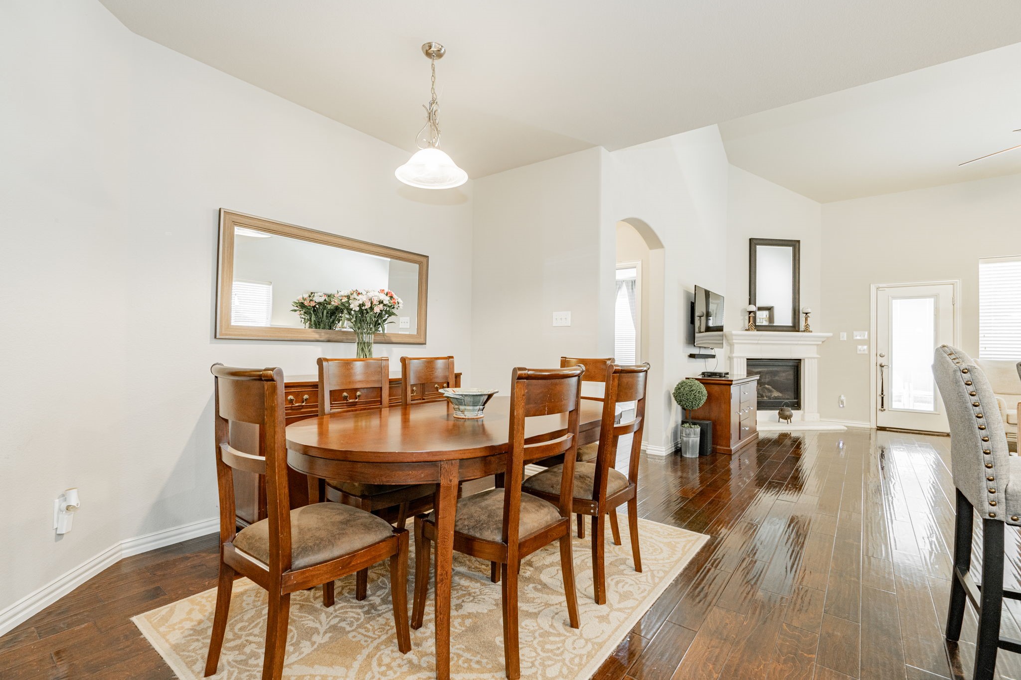 11401 Morrow Lane
