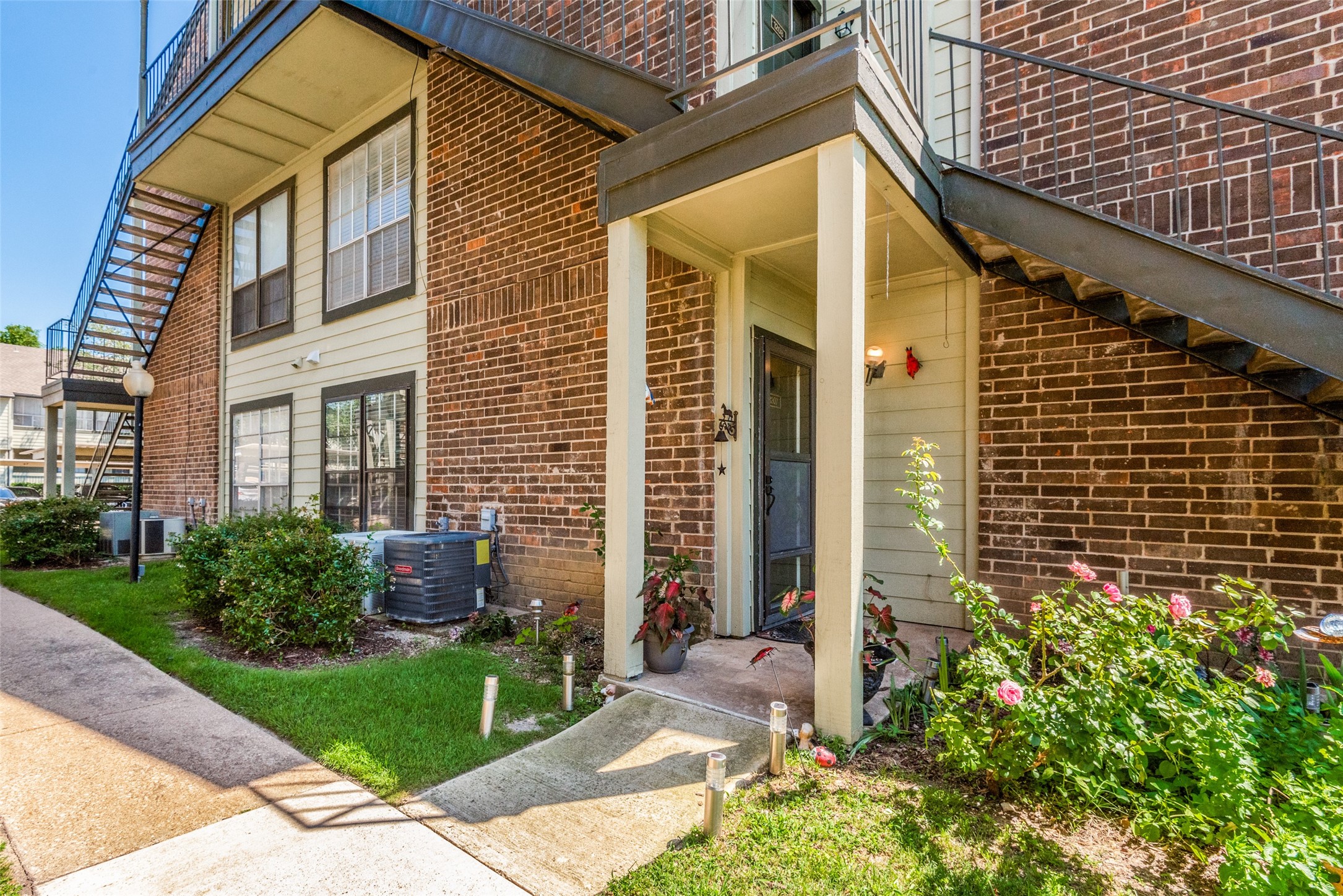 5981 Arapaho Road 1207
