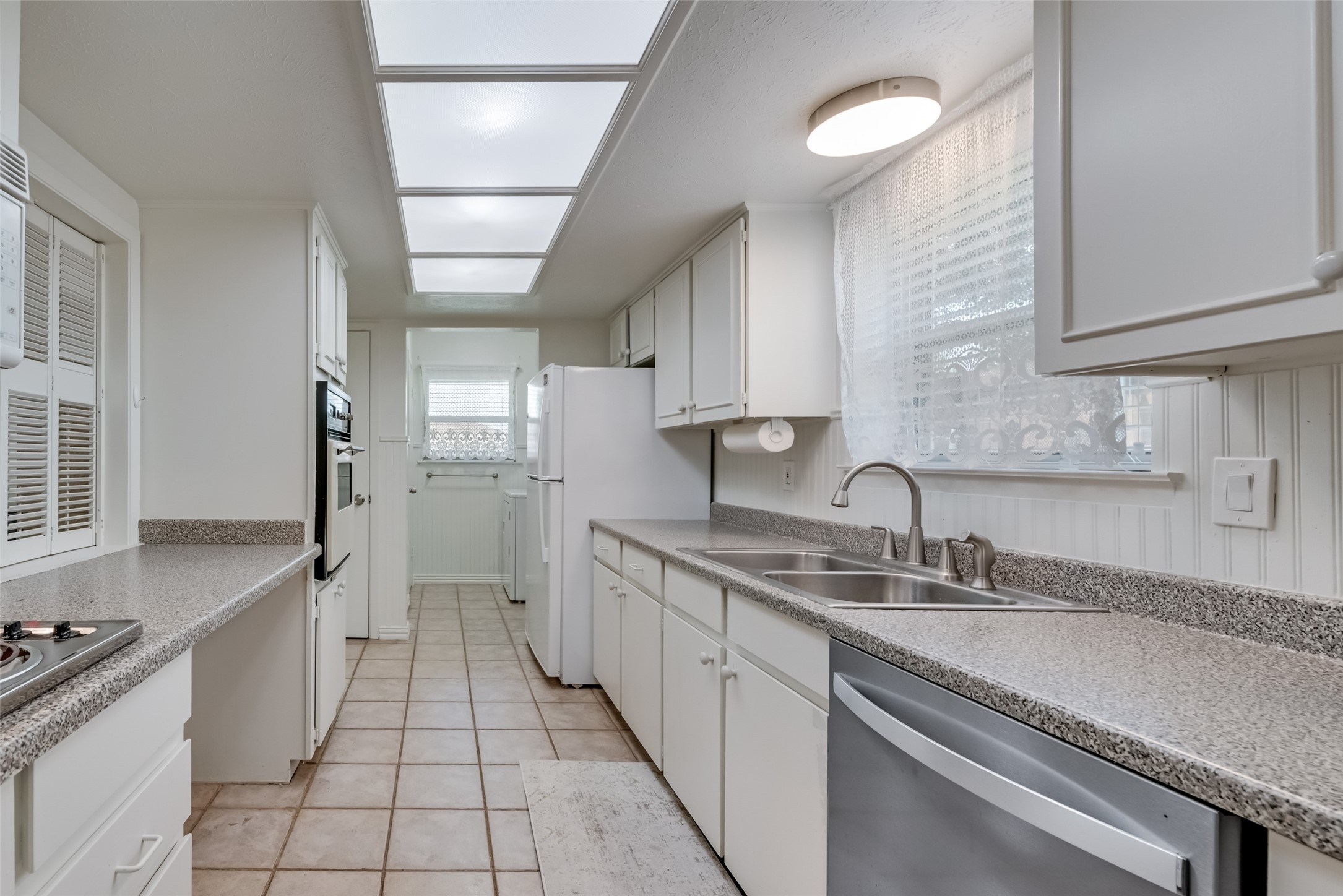 1215 Annapolis Drive