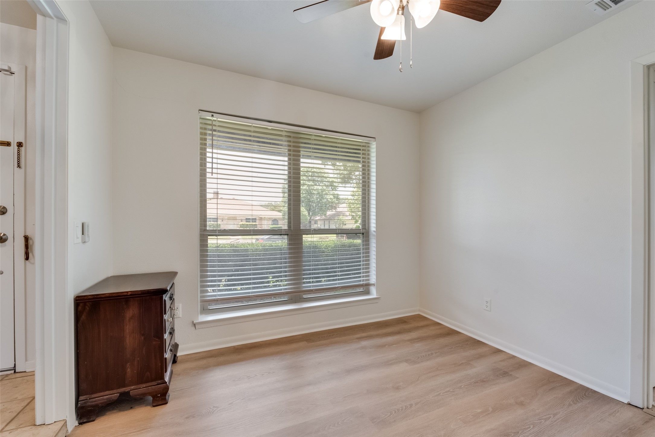 1215 Annapolis Drive