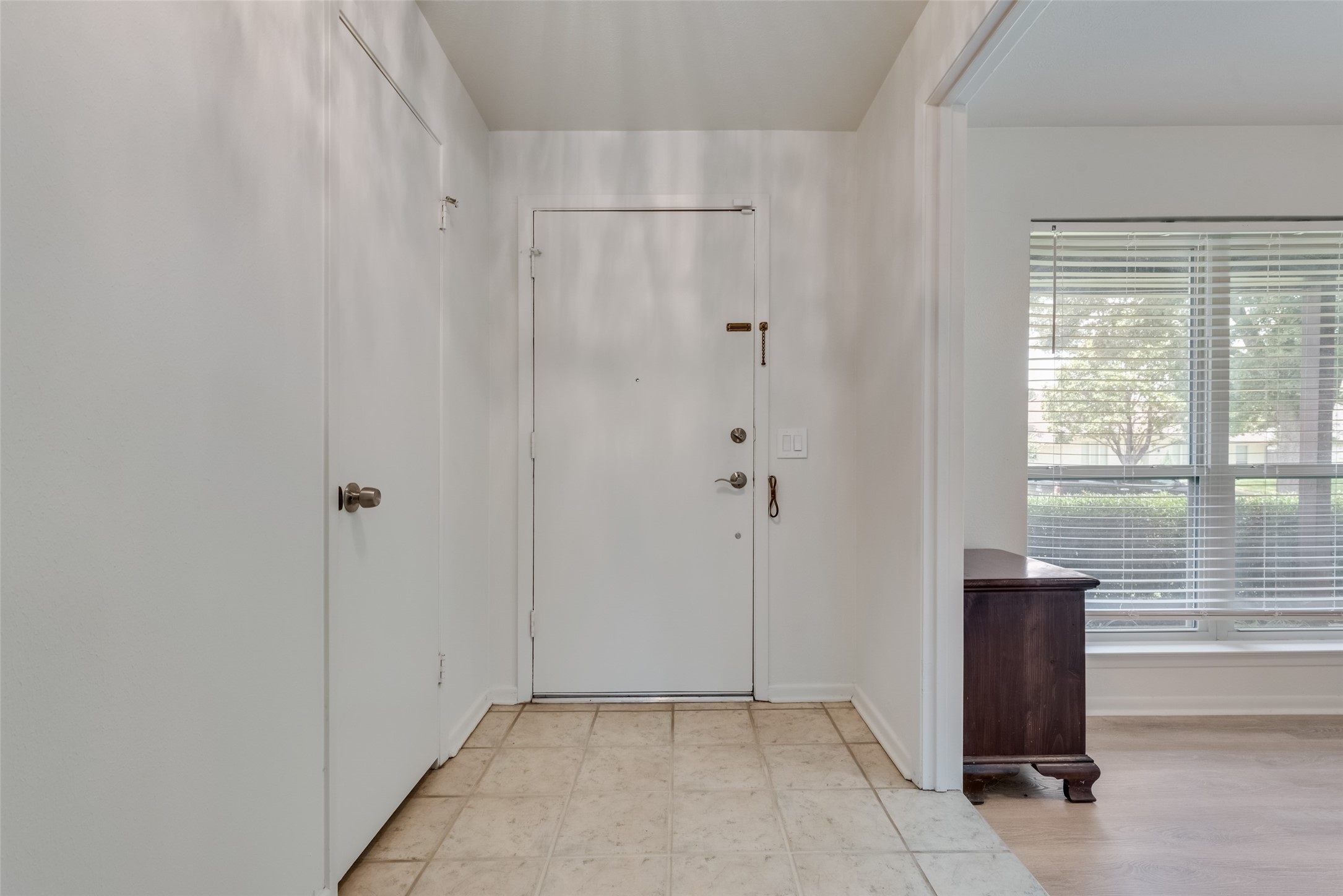 1215 Annapolis Drive