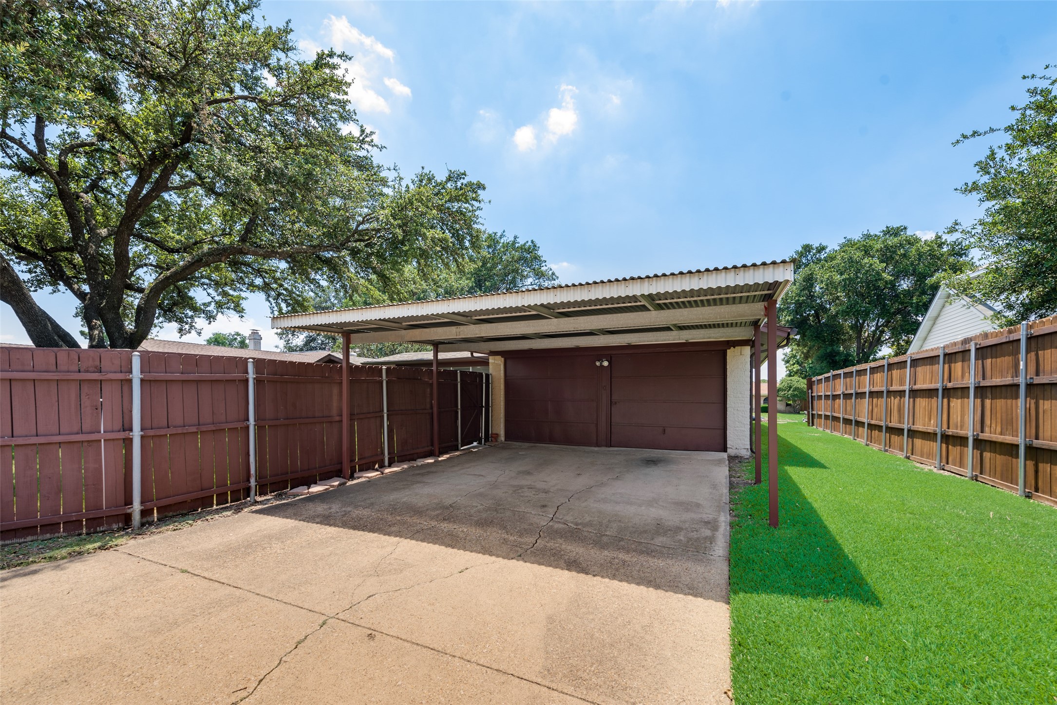 1215 Annapolis Drive