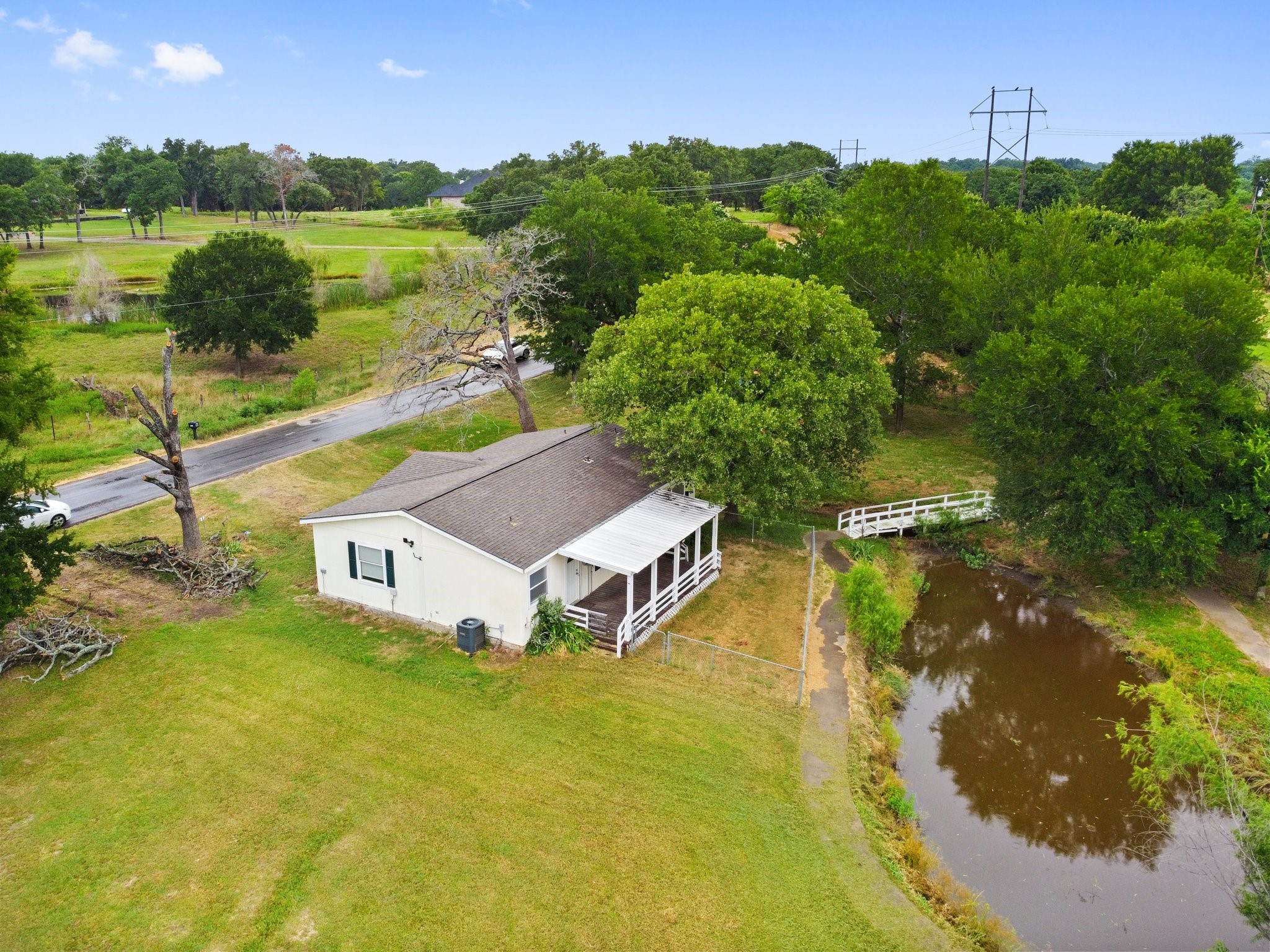 3005 Arnold Hills Road