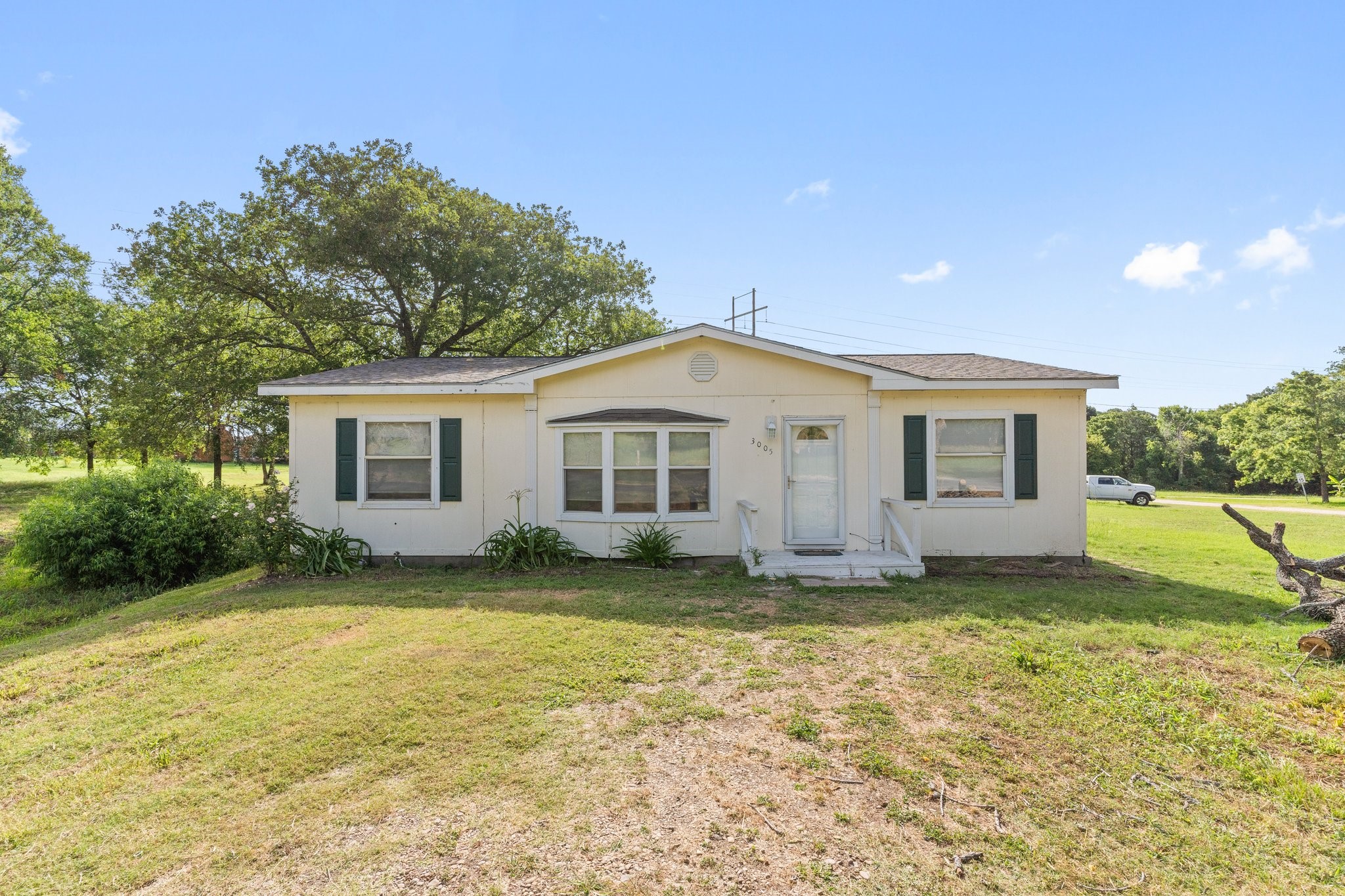 3005 Arnold Hills Road