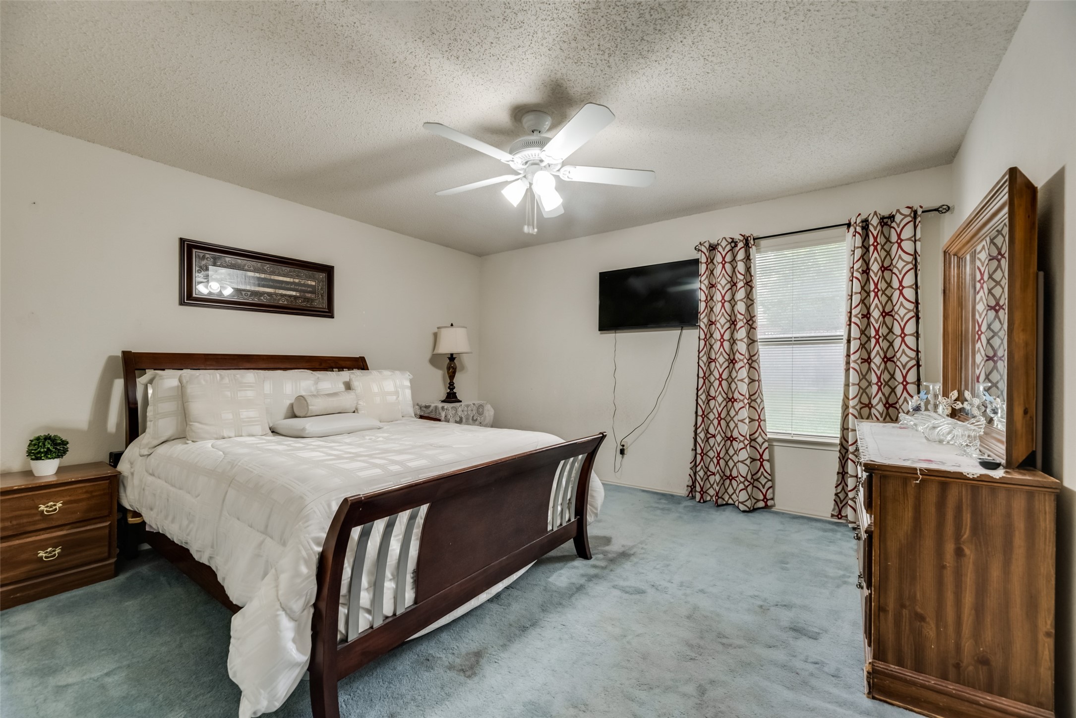 6936 Cedar Knoll Drive
