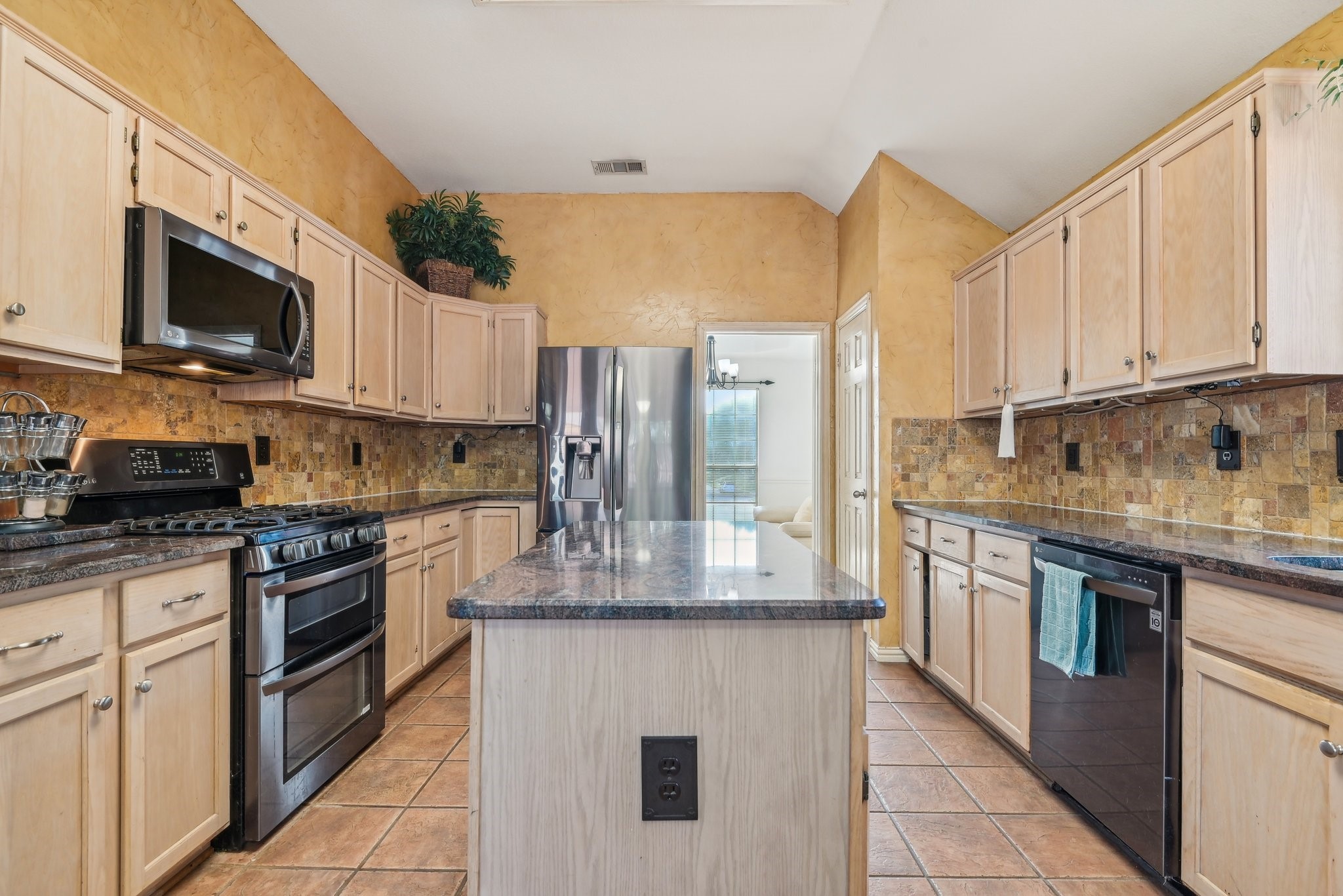 708 Summit Ridge