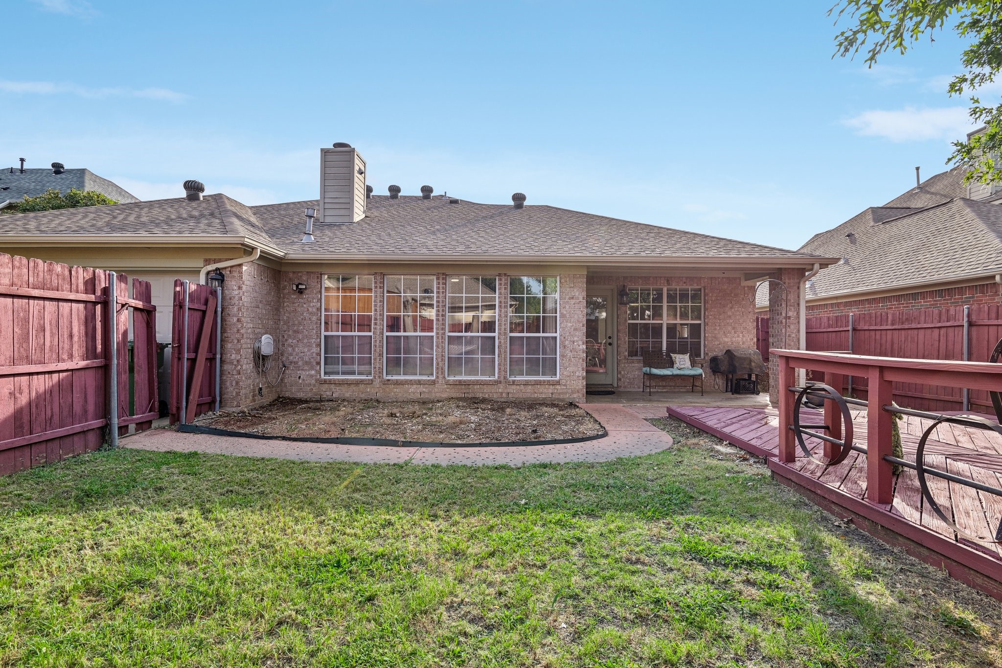 708 Summit Ridge