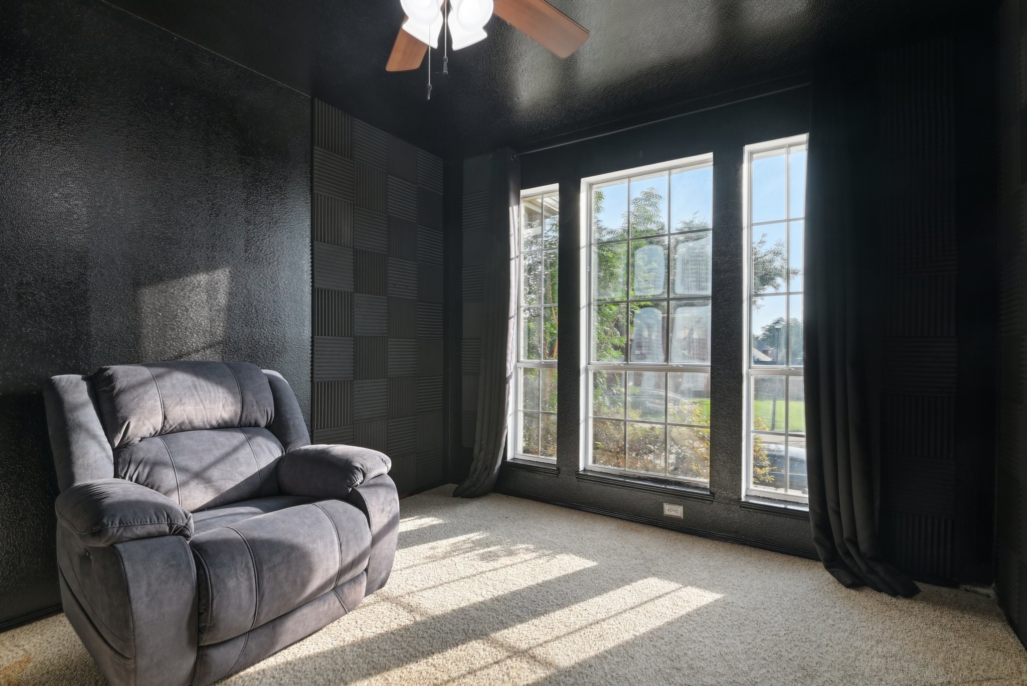 708 Summit Ridge
