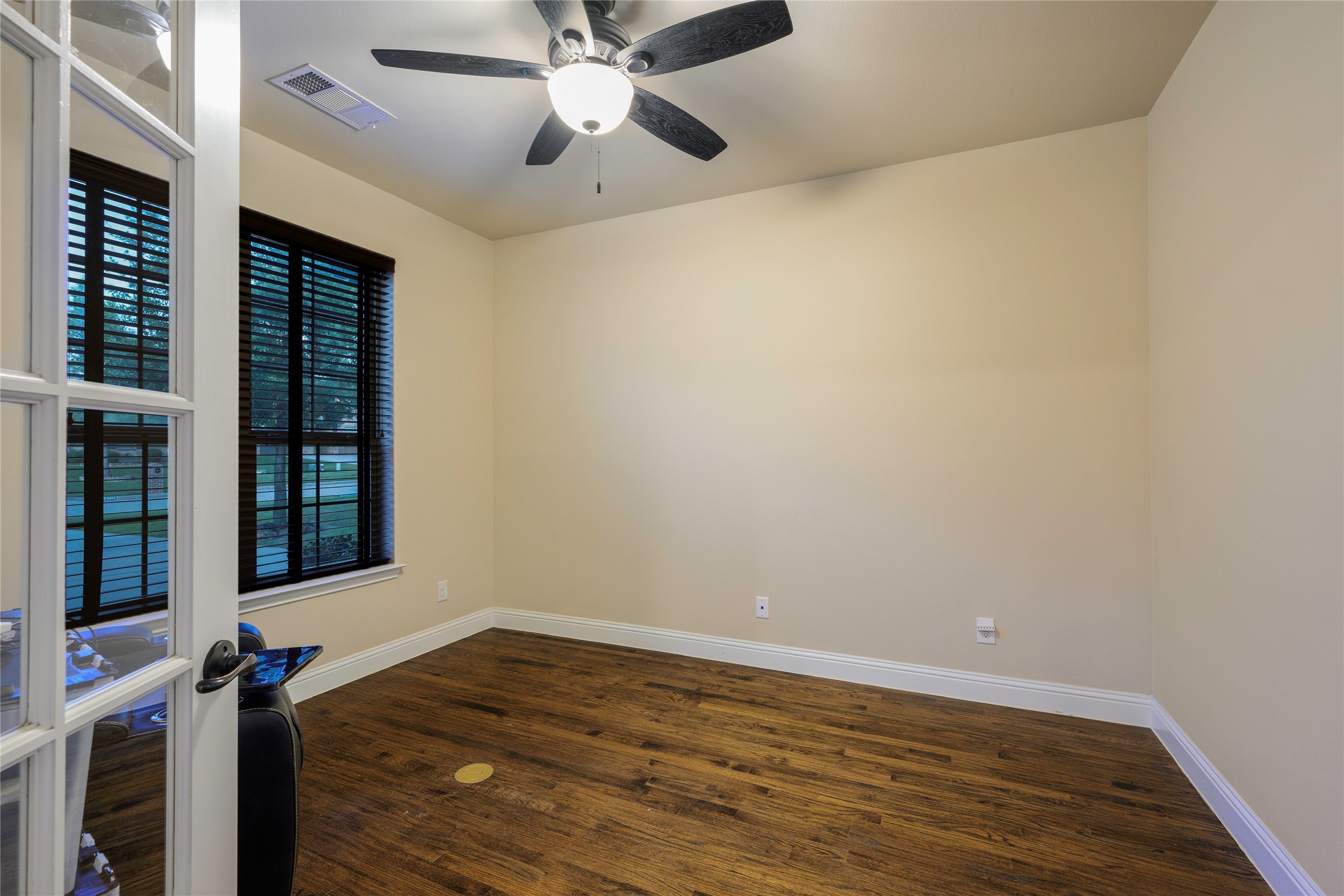 6417 Tuckers Place