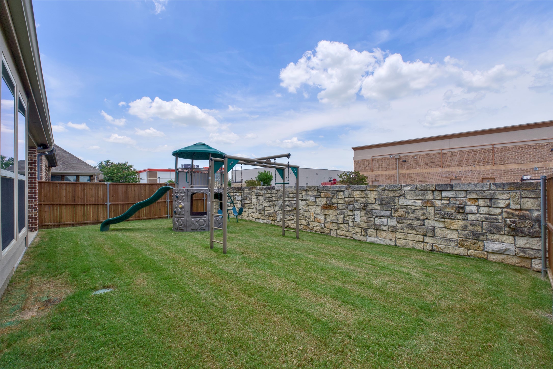 420 Wiltshire Boulevard