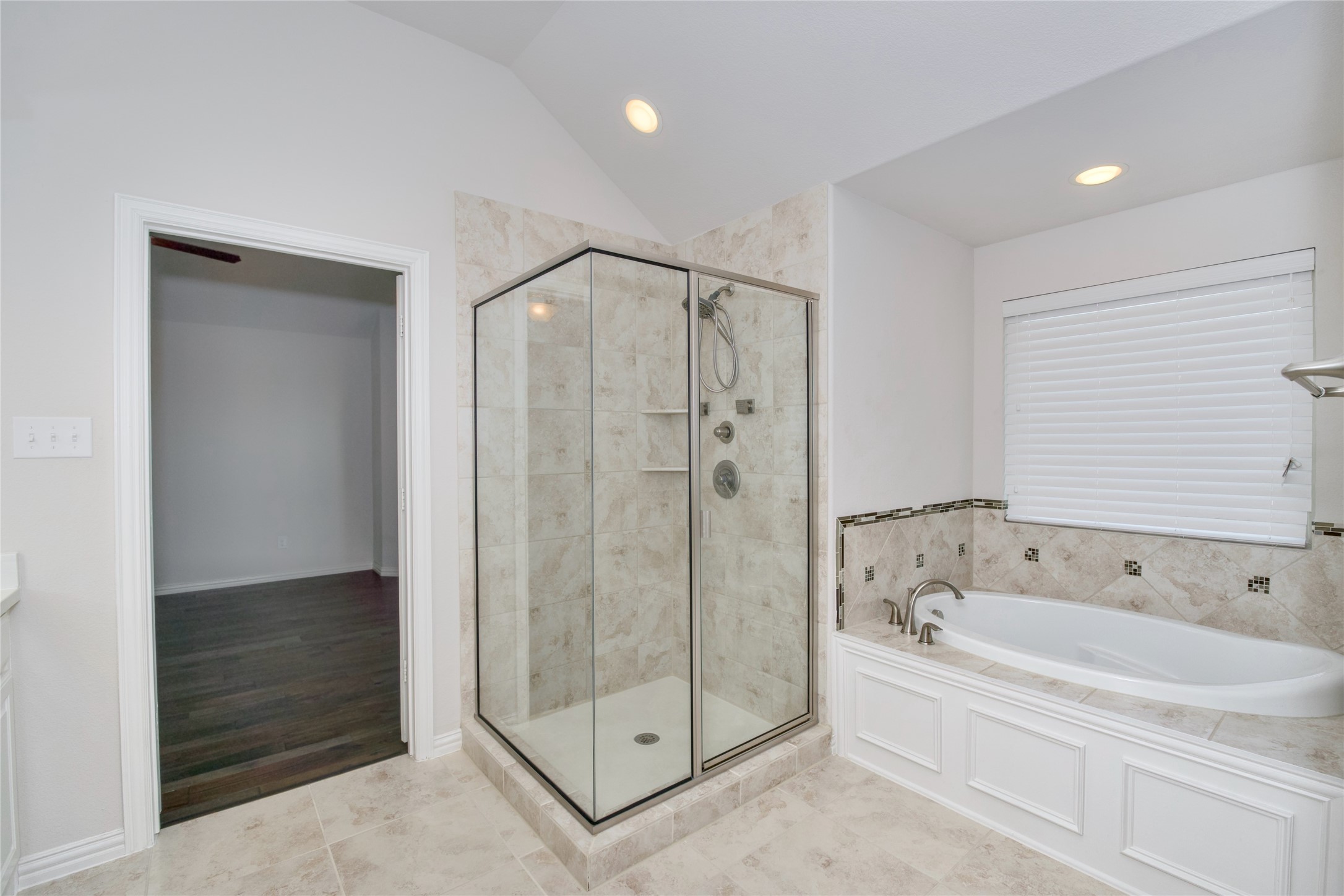 420 Wiltshire Boulevard